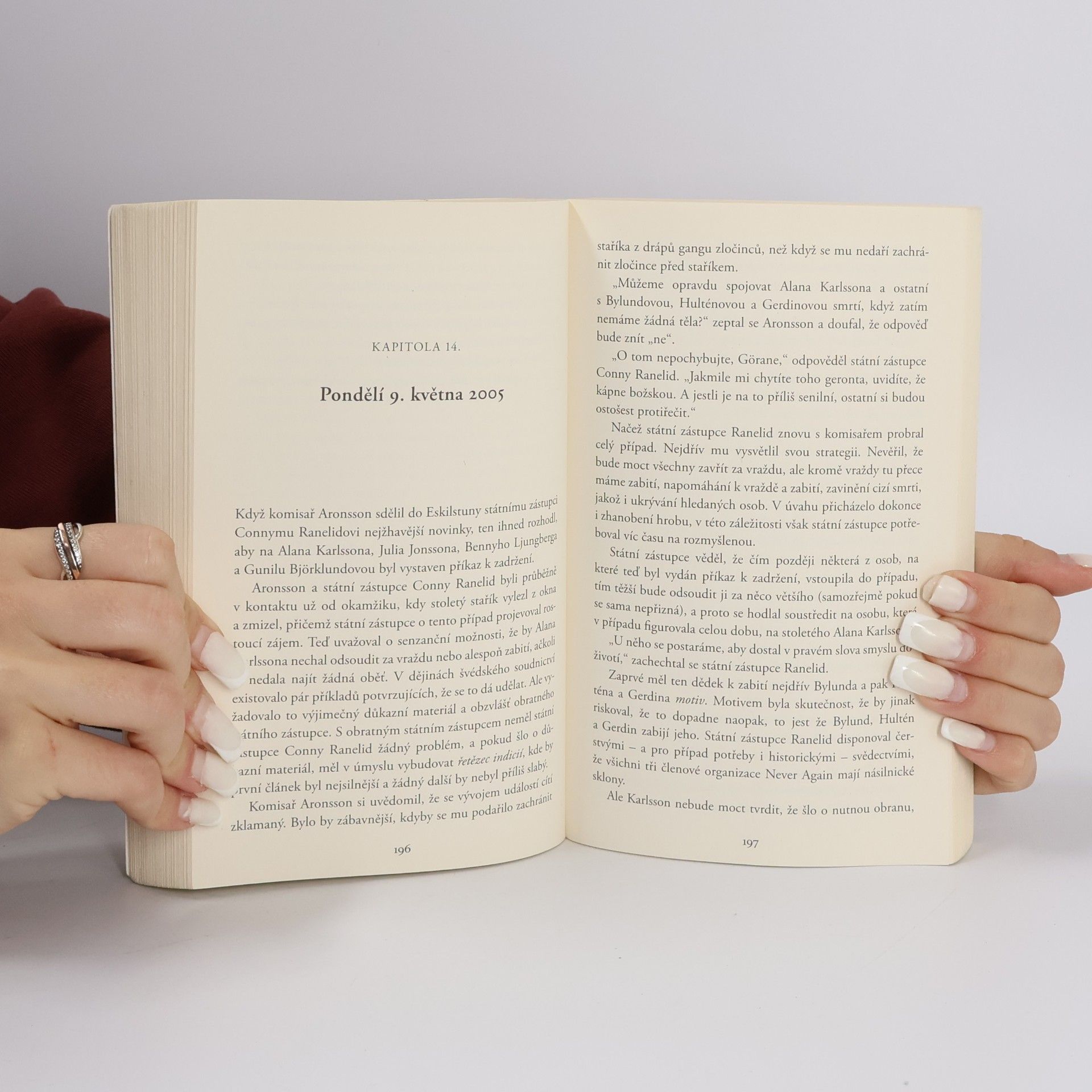 Jonas Jonasson Stoletý stařík, který vylezl z okna a zmizel