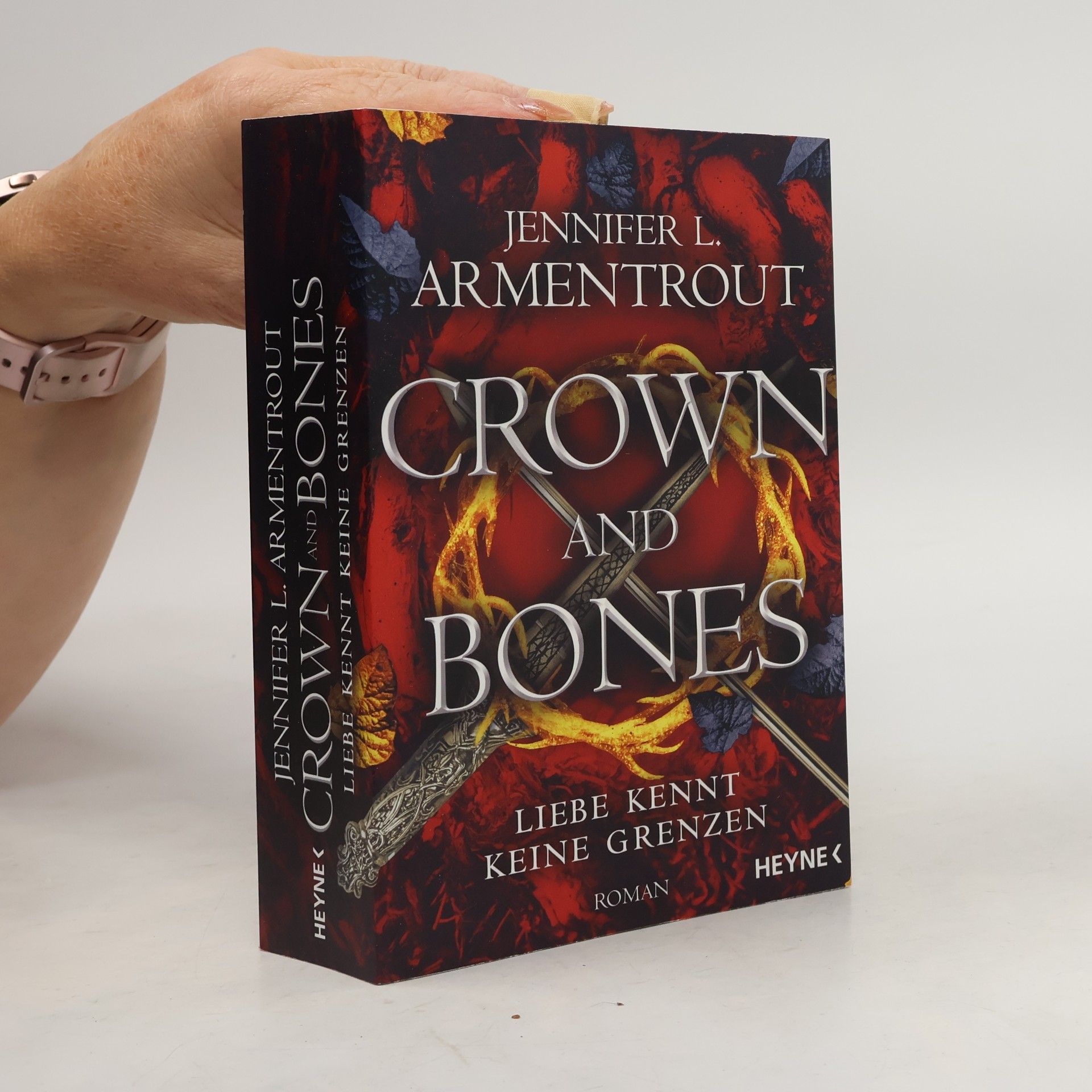 Jennifer Armentrout Crown and Bones