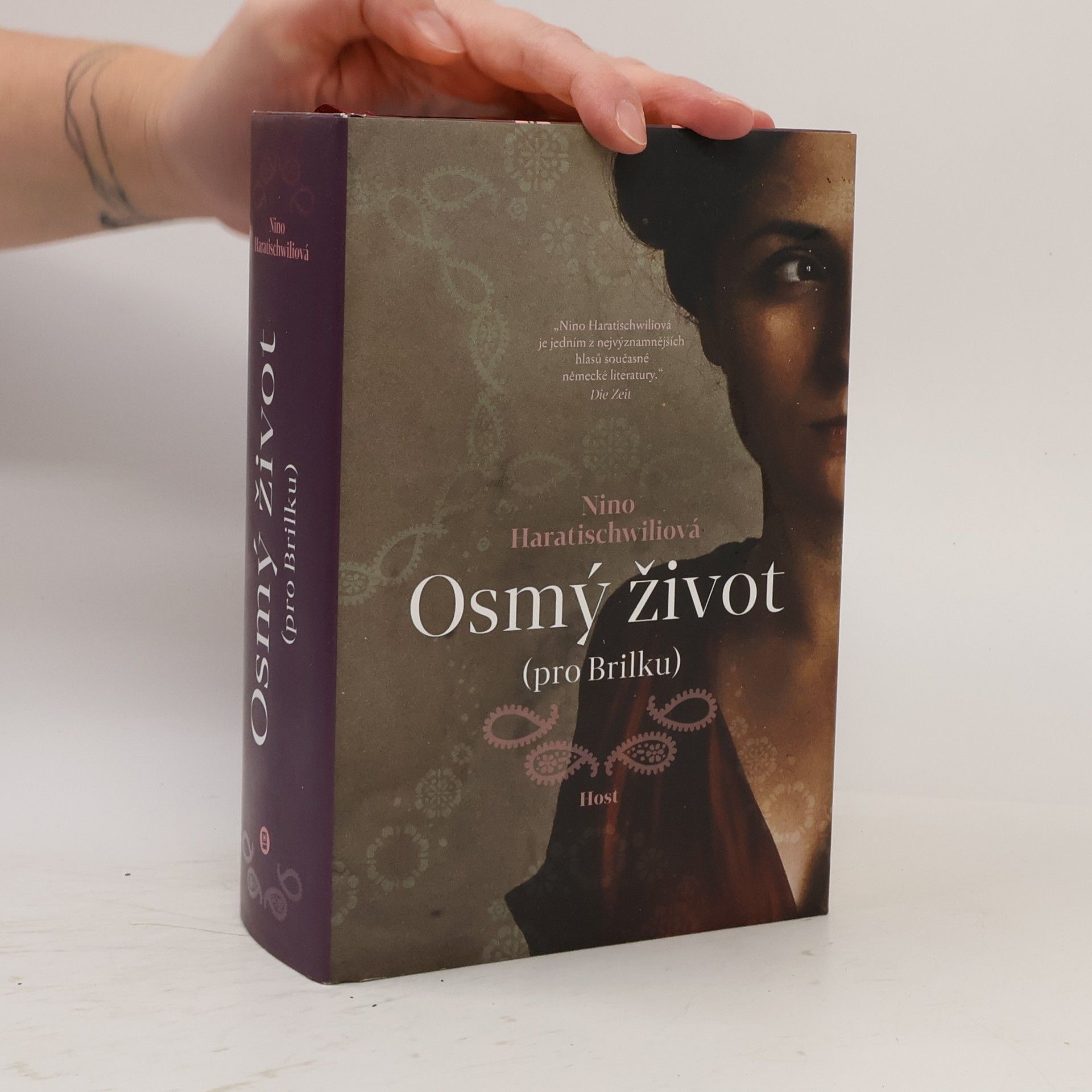 Nino Haratischwili Osmý život (pro Brilku)