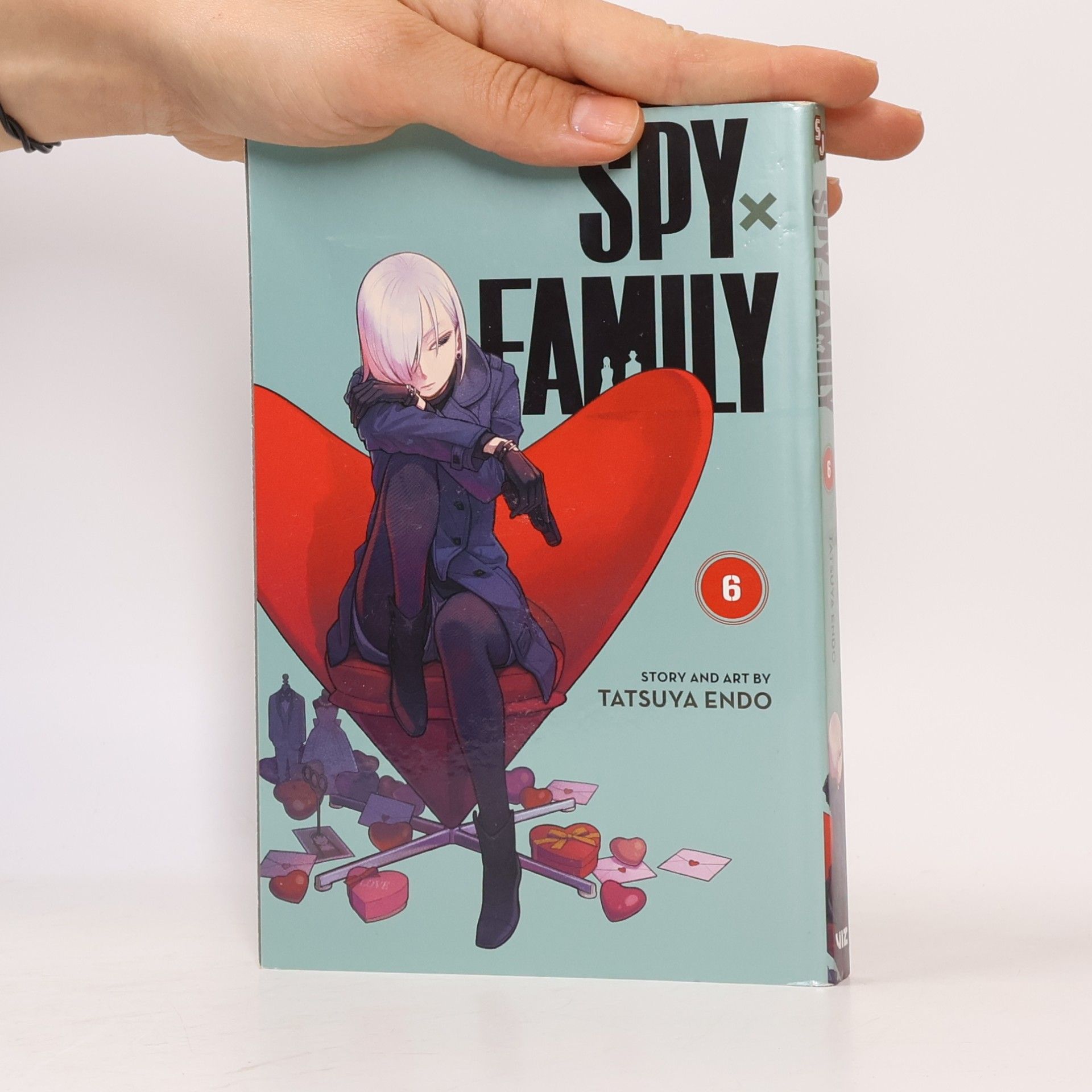 Tacuja Endó Spy x Family, Vol. 6