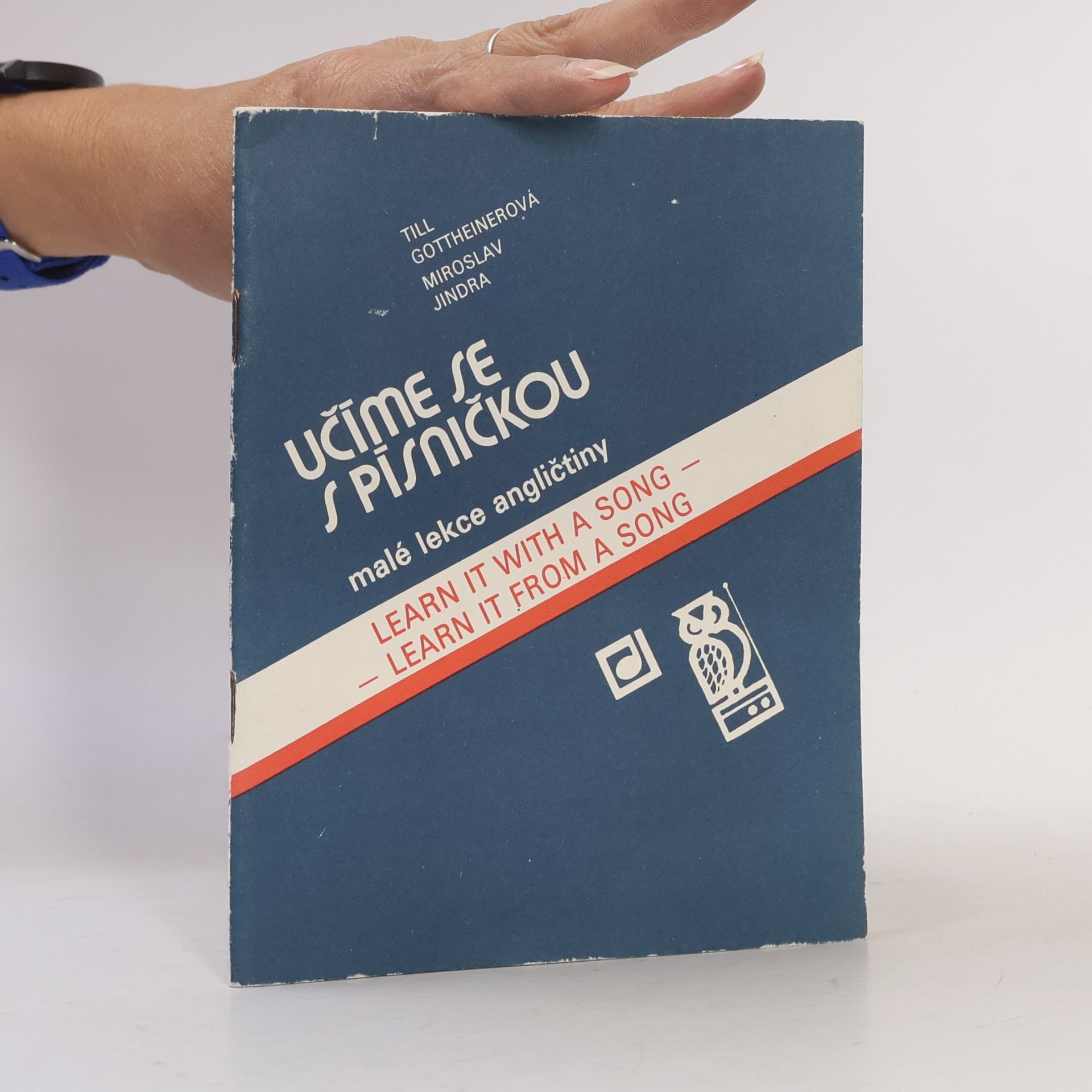 Auteurscollectief Učíme se s písničkou: malé lekce angličtiny