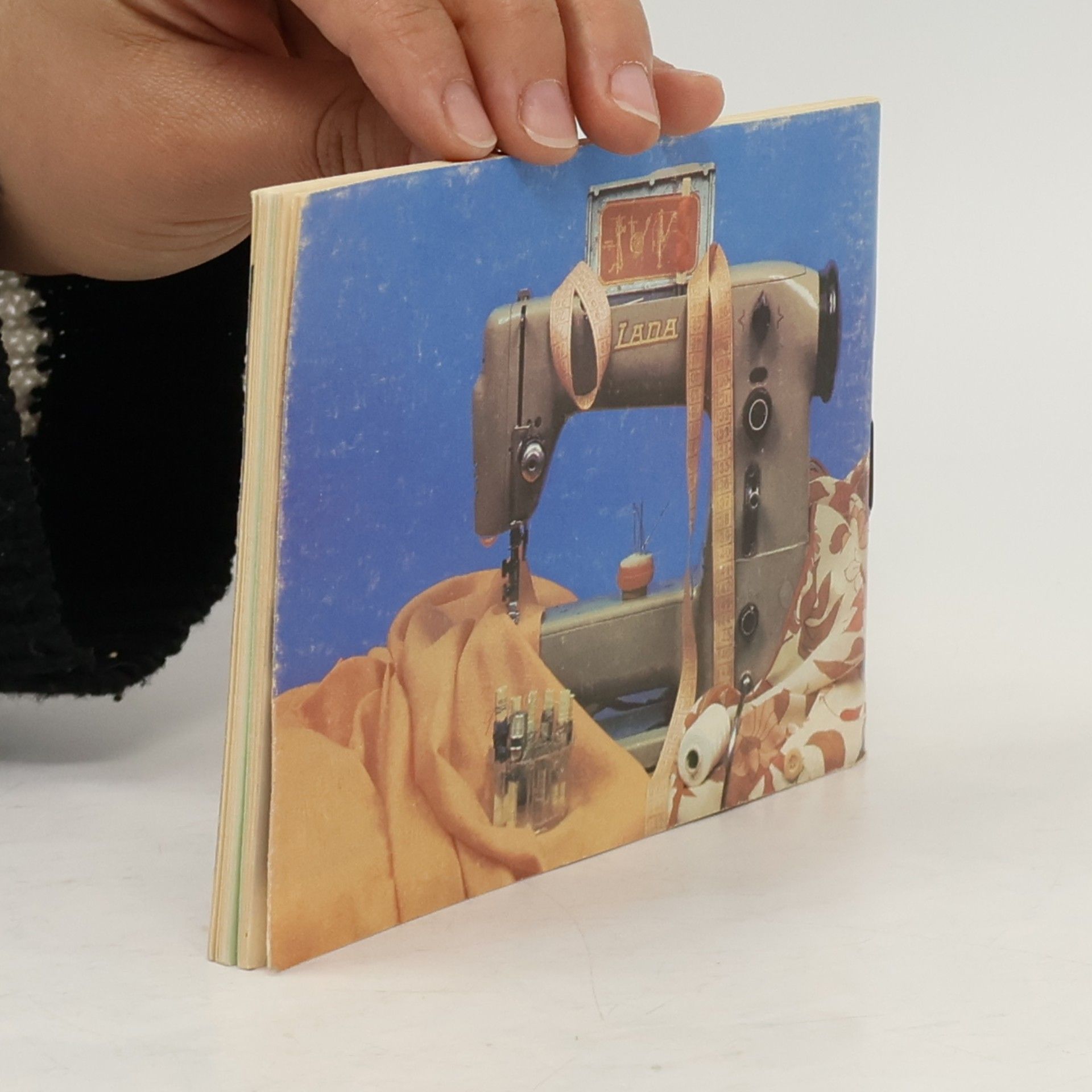 Various authors Prešívajte s nami zo starého nové