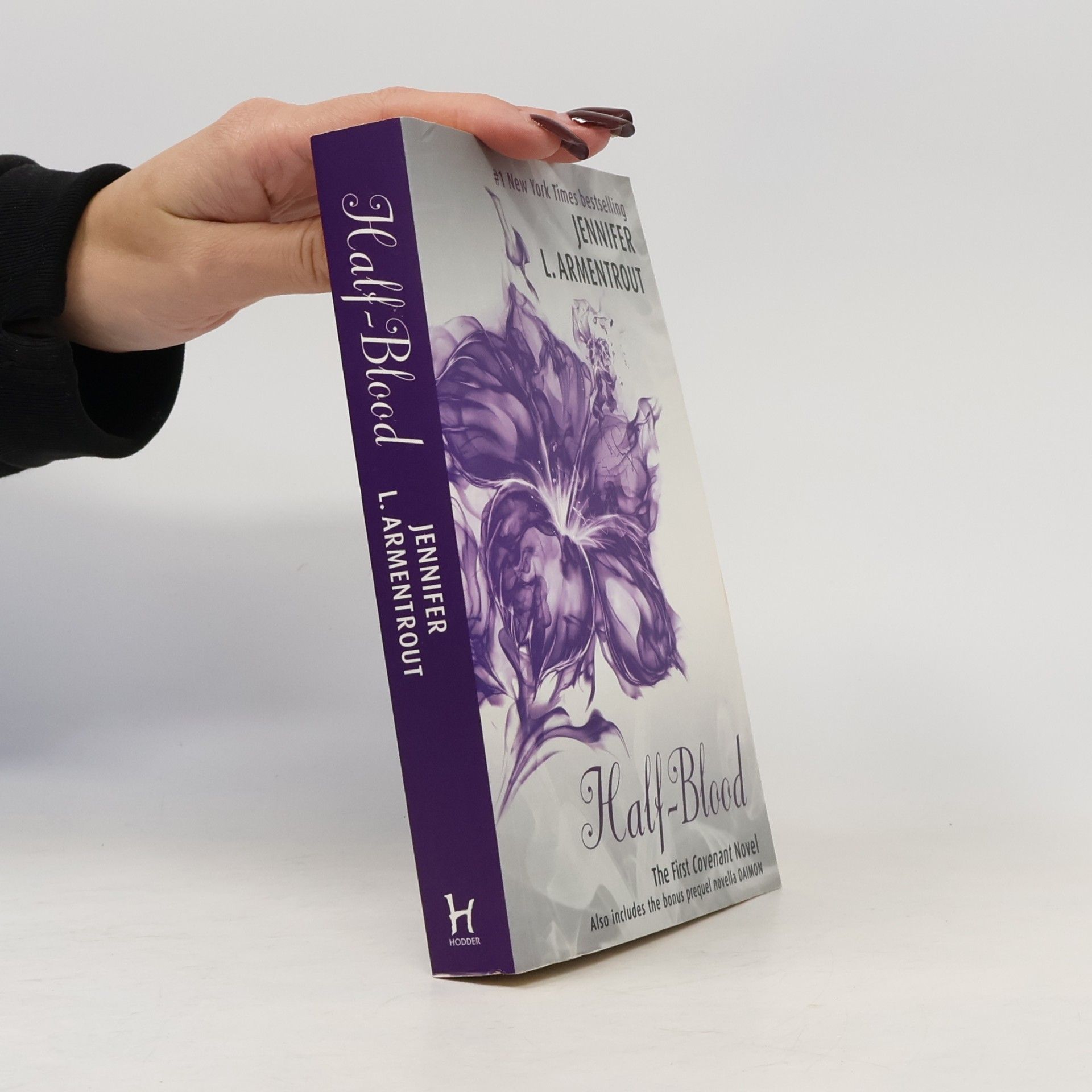 Jennifer L. Armentrout Half - Blood