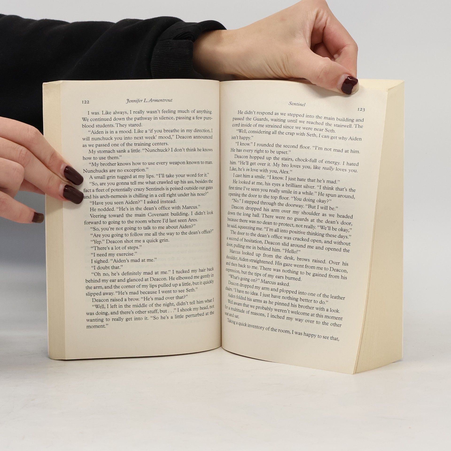 Jennifer L. Armentrout Sentinel