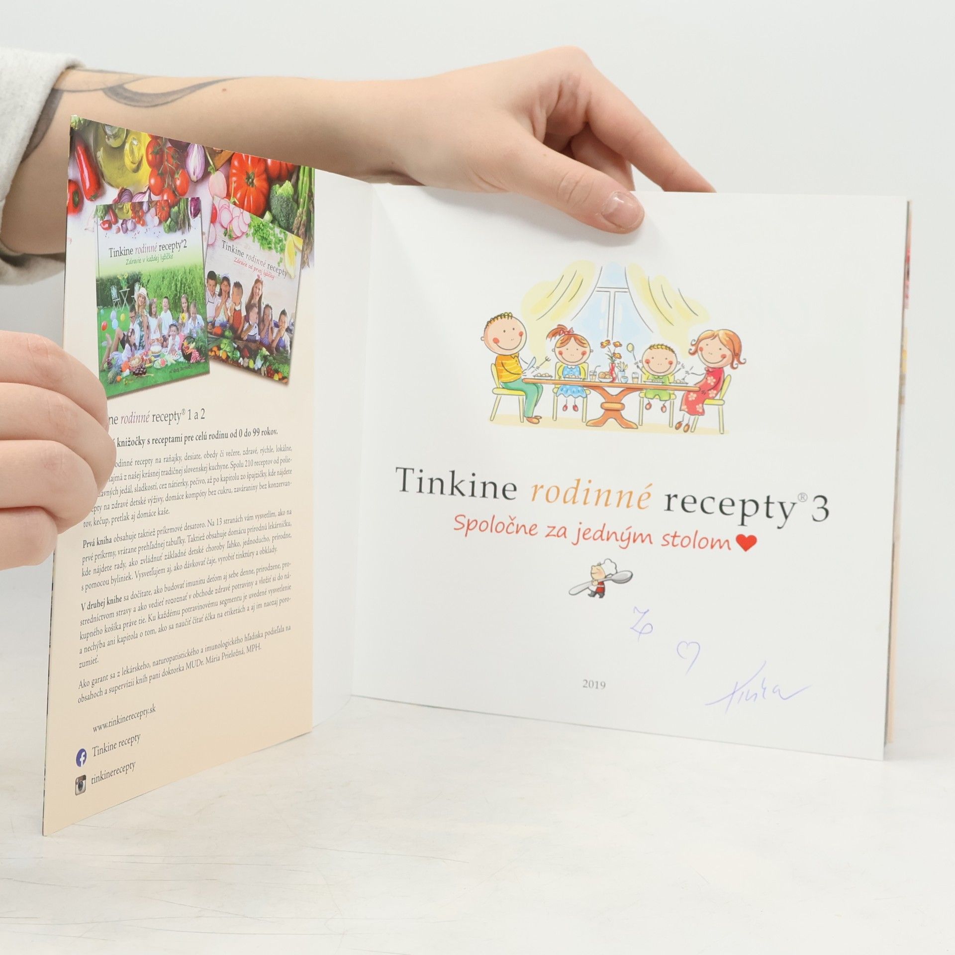 Tinka Karmažín Tinkine rodinné recepty 3 - Spoločne za jedným stolom