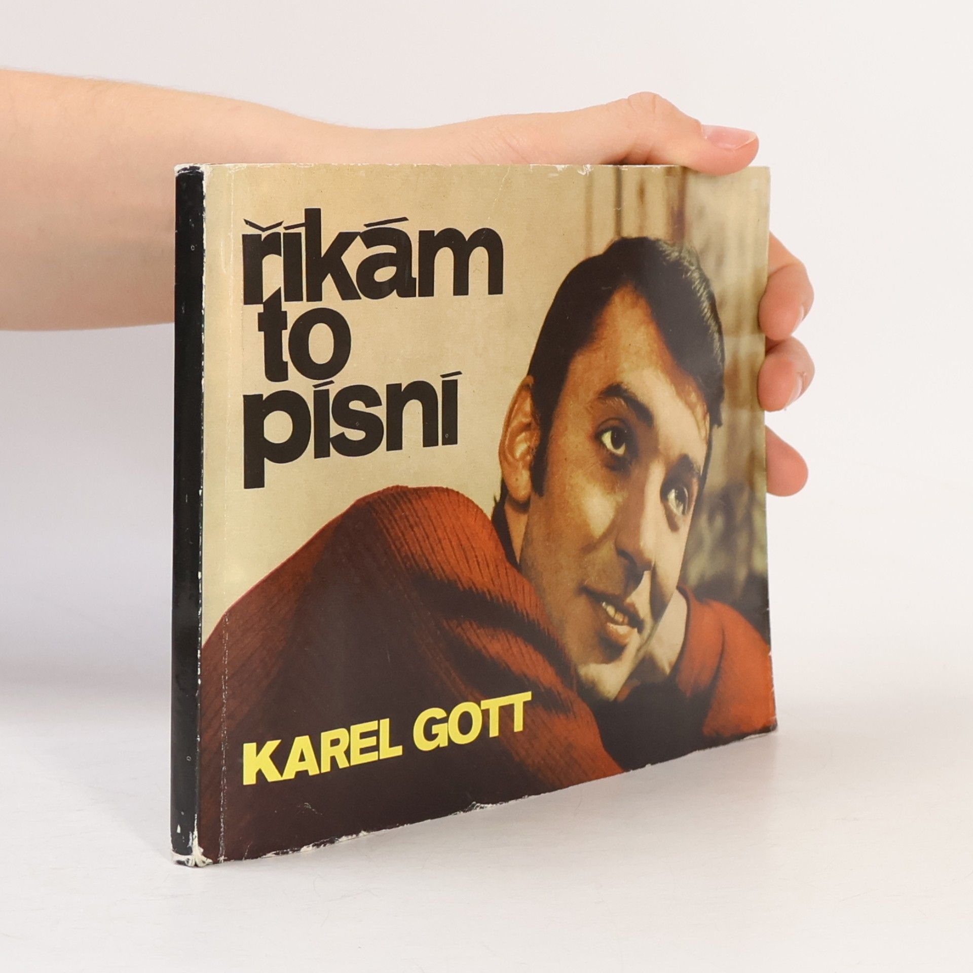 Karel Gott Říkám to písní
