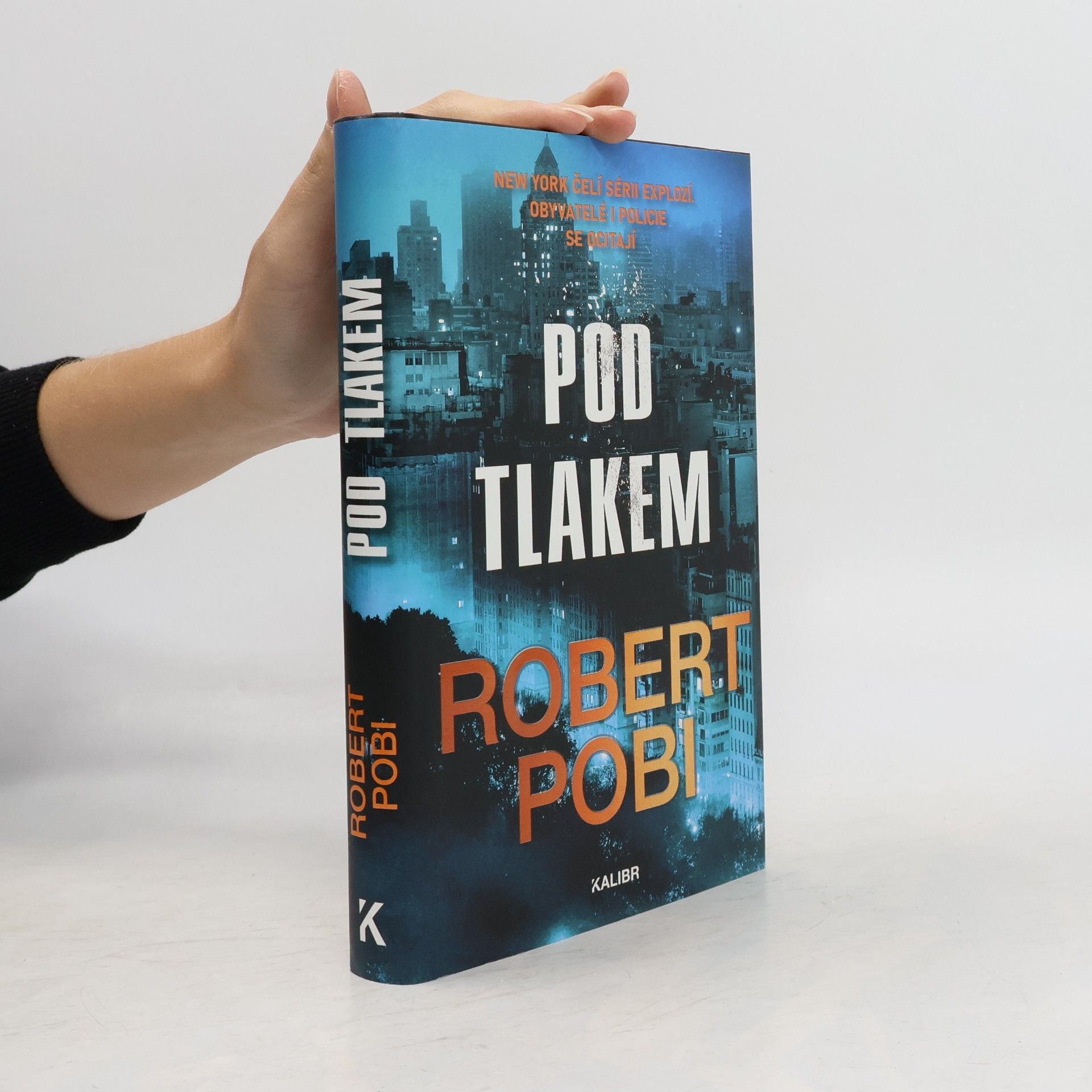 Robert Pobi Pod tlakem