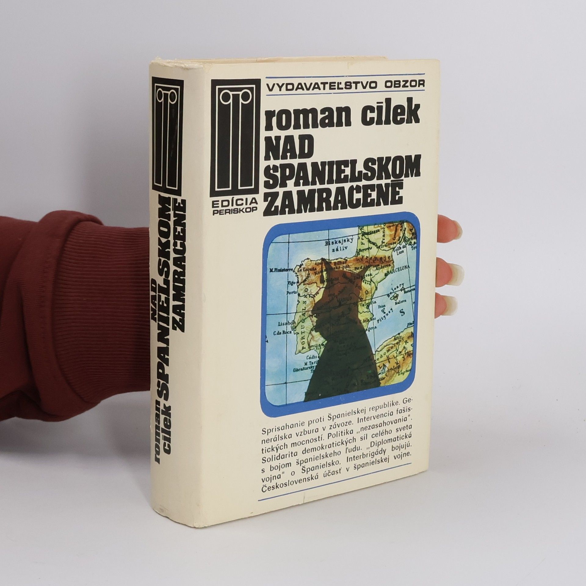 Roman Cílek Nad Španielskom zamračené