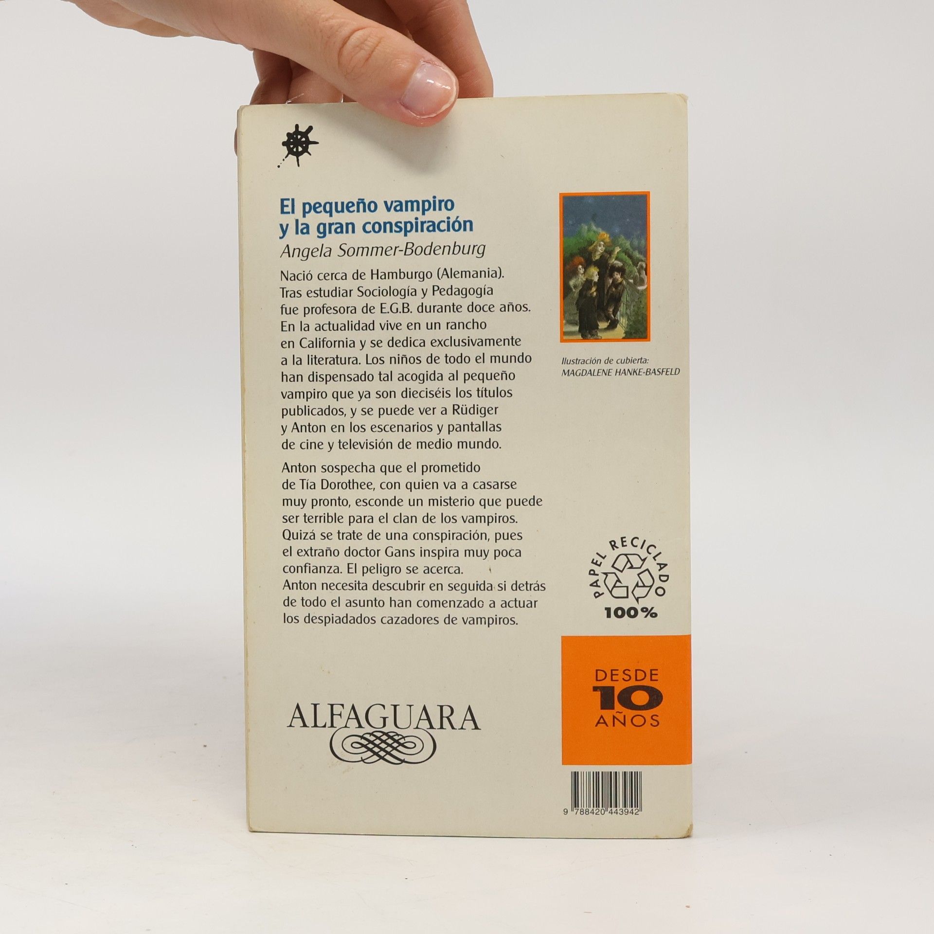 Angela Sommer-Bodenburg Alfaguara Infantil - 1: El pequeño vampiro y la gran conspiración