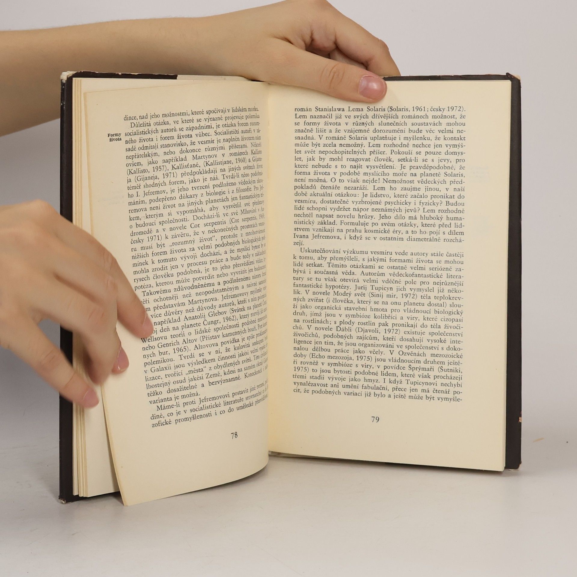 Miroslava HolejšovskáGenčiová Vědeckofantastická literatura. Srovnávací žánrová studie