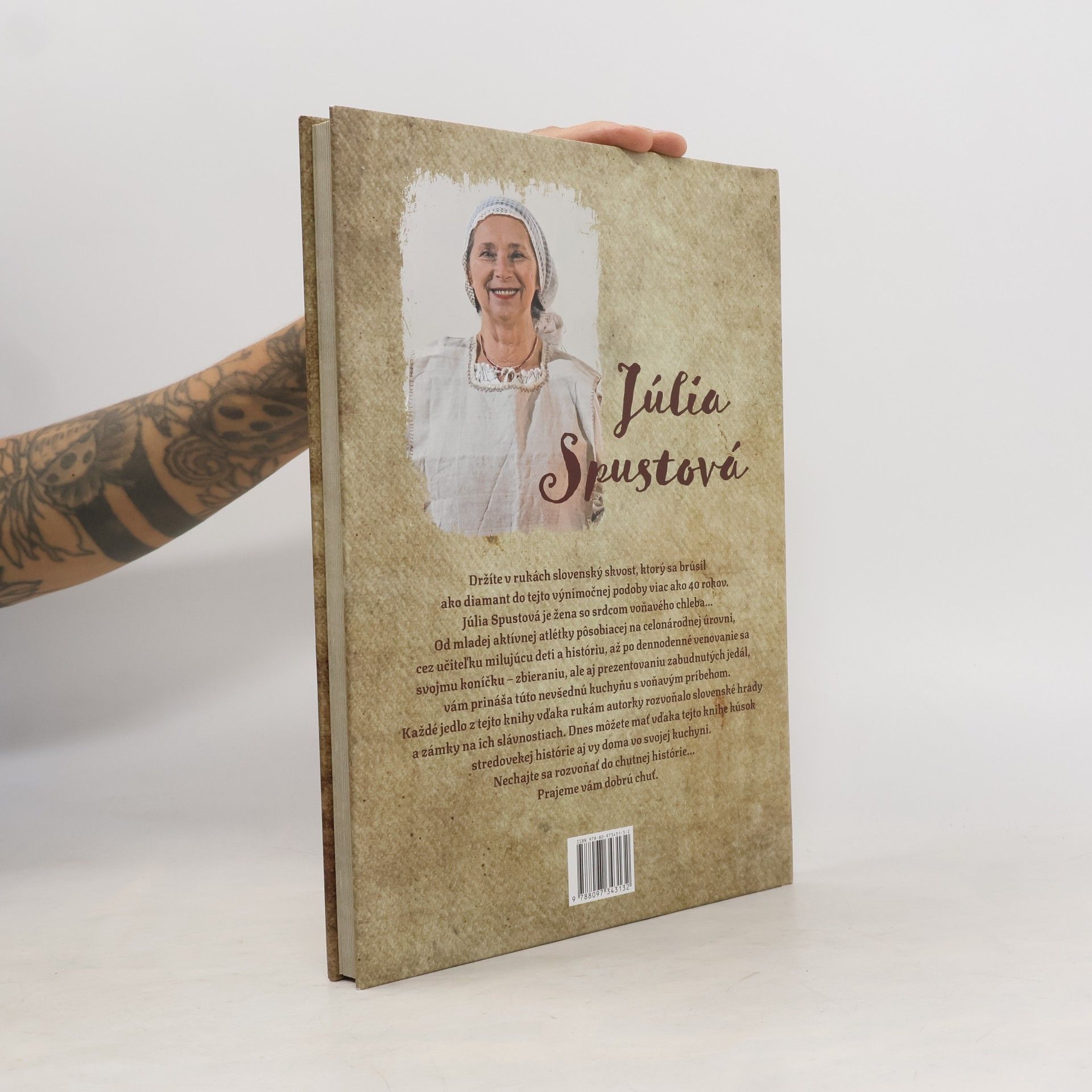 Júlia Spustová Varená a pečená história Trenčianskej stolice