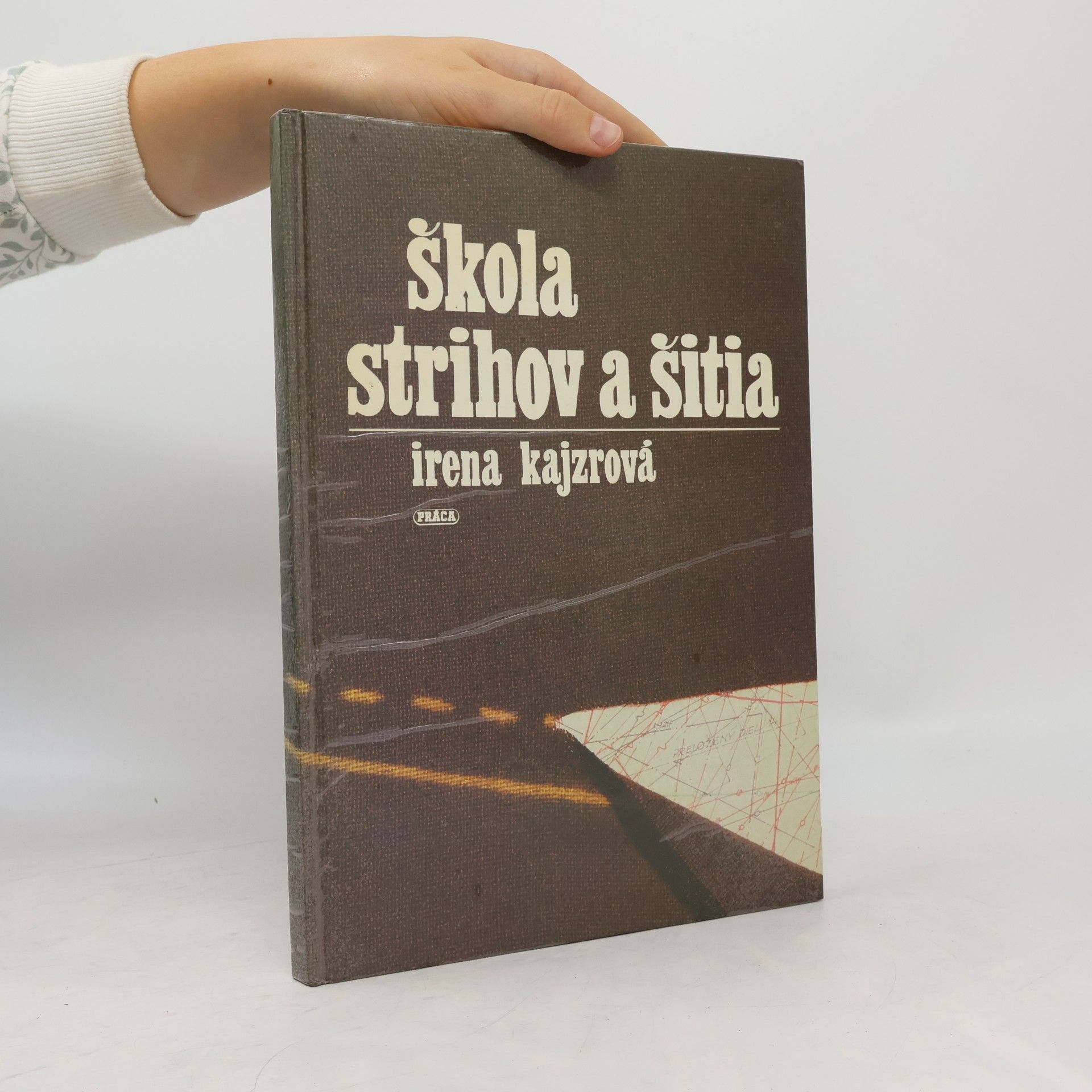 Irena Kajzrová Škola strihov a šitia