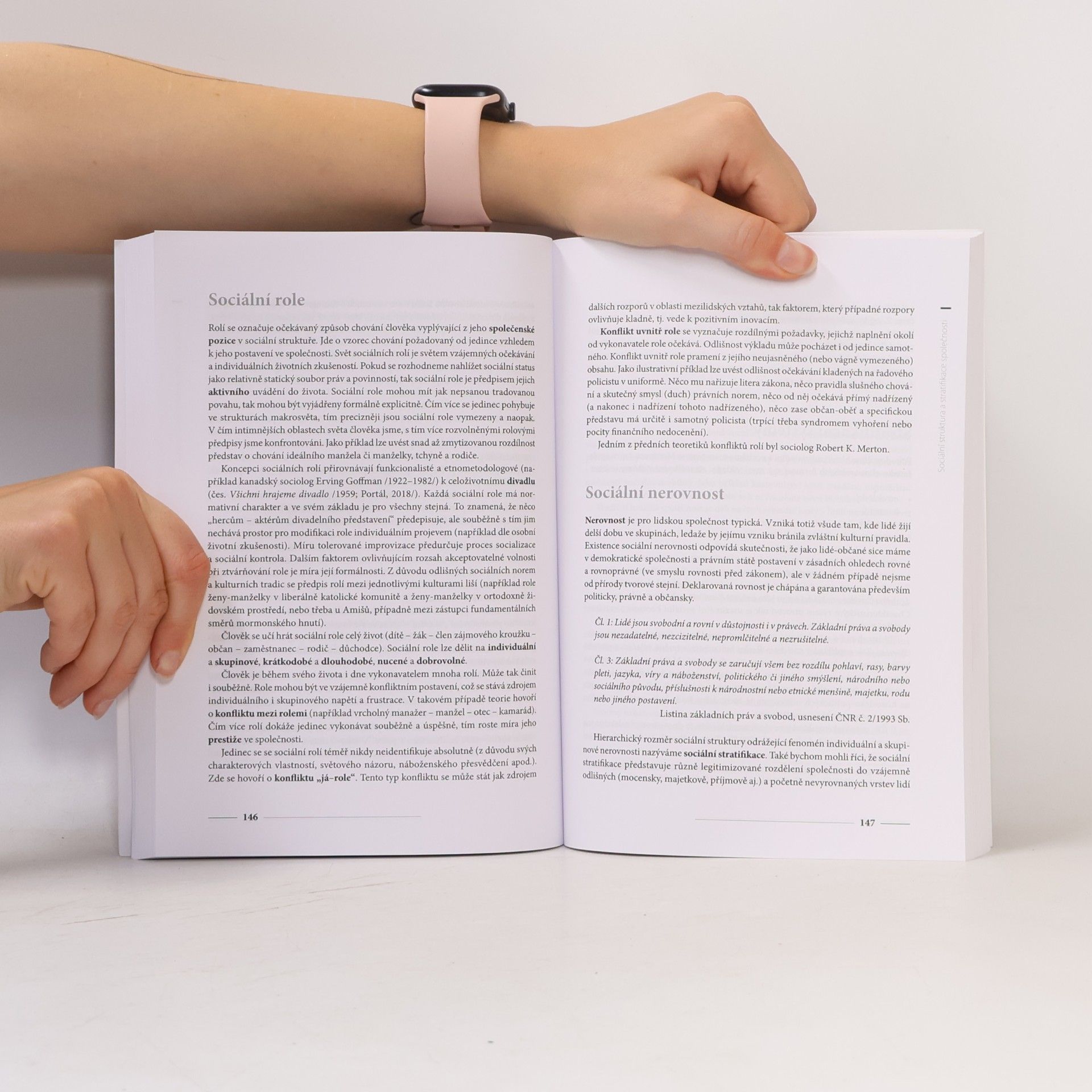 Lukáš Urban Sociologie : klíčová témata a pojmy