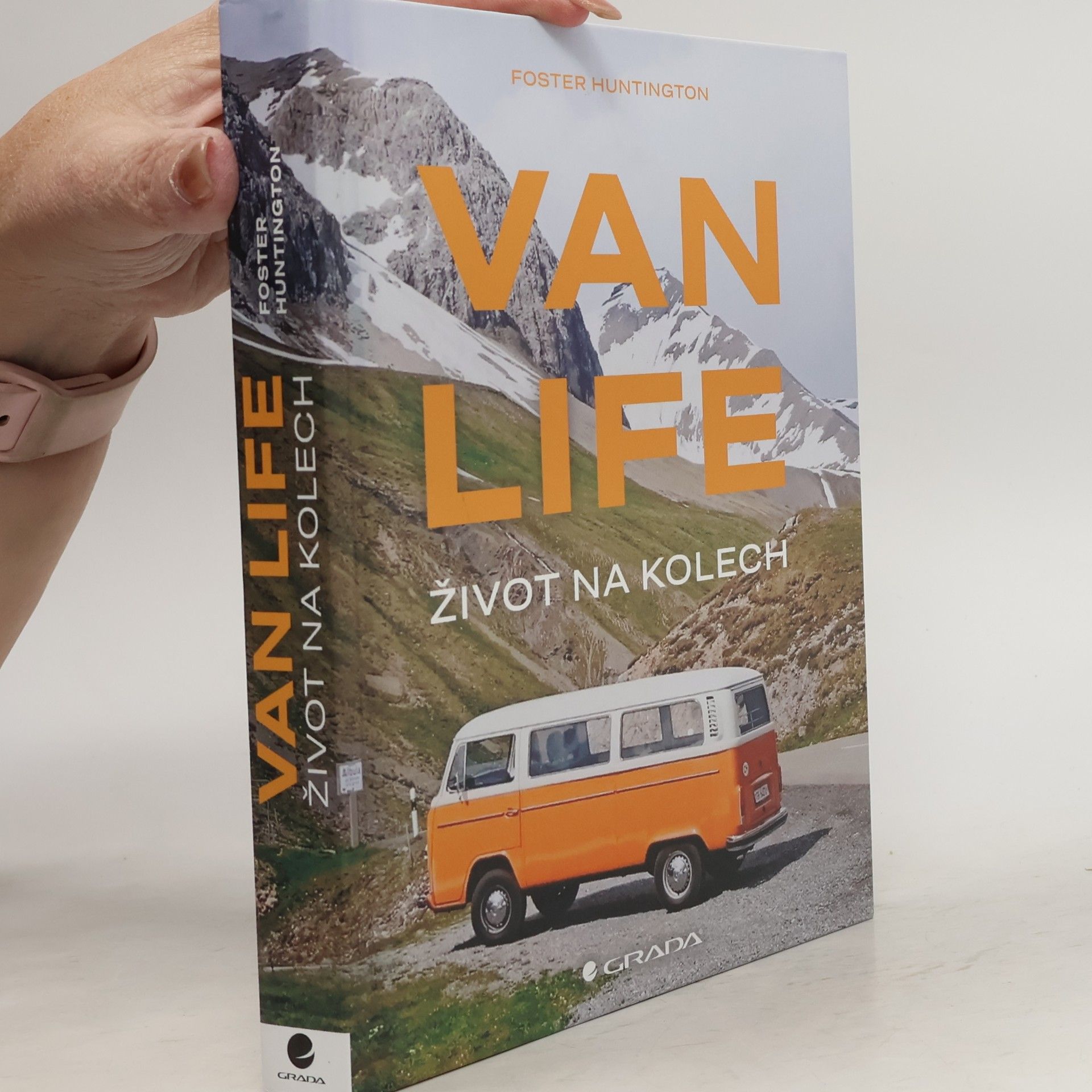 Foster Huntington Van life - Život na kolech