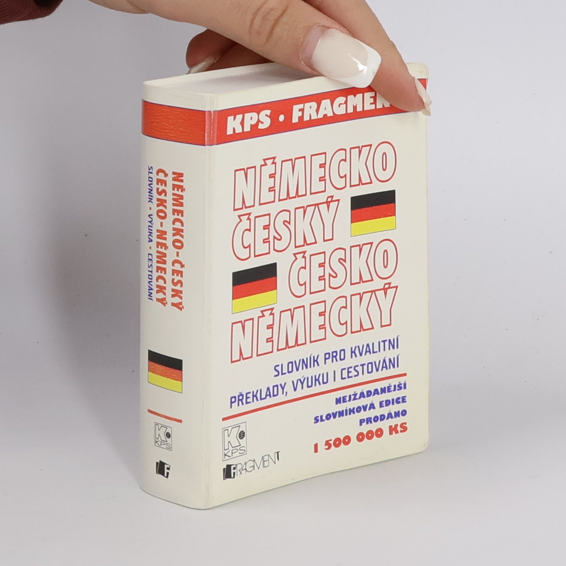 Německo-český, česko-německý slovník pro kvalitní překlady, výuku i cestování