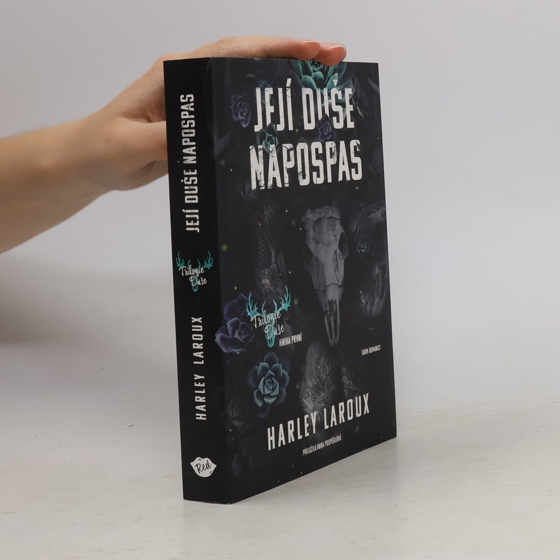 Harley Laroux Její duše napospas