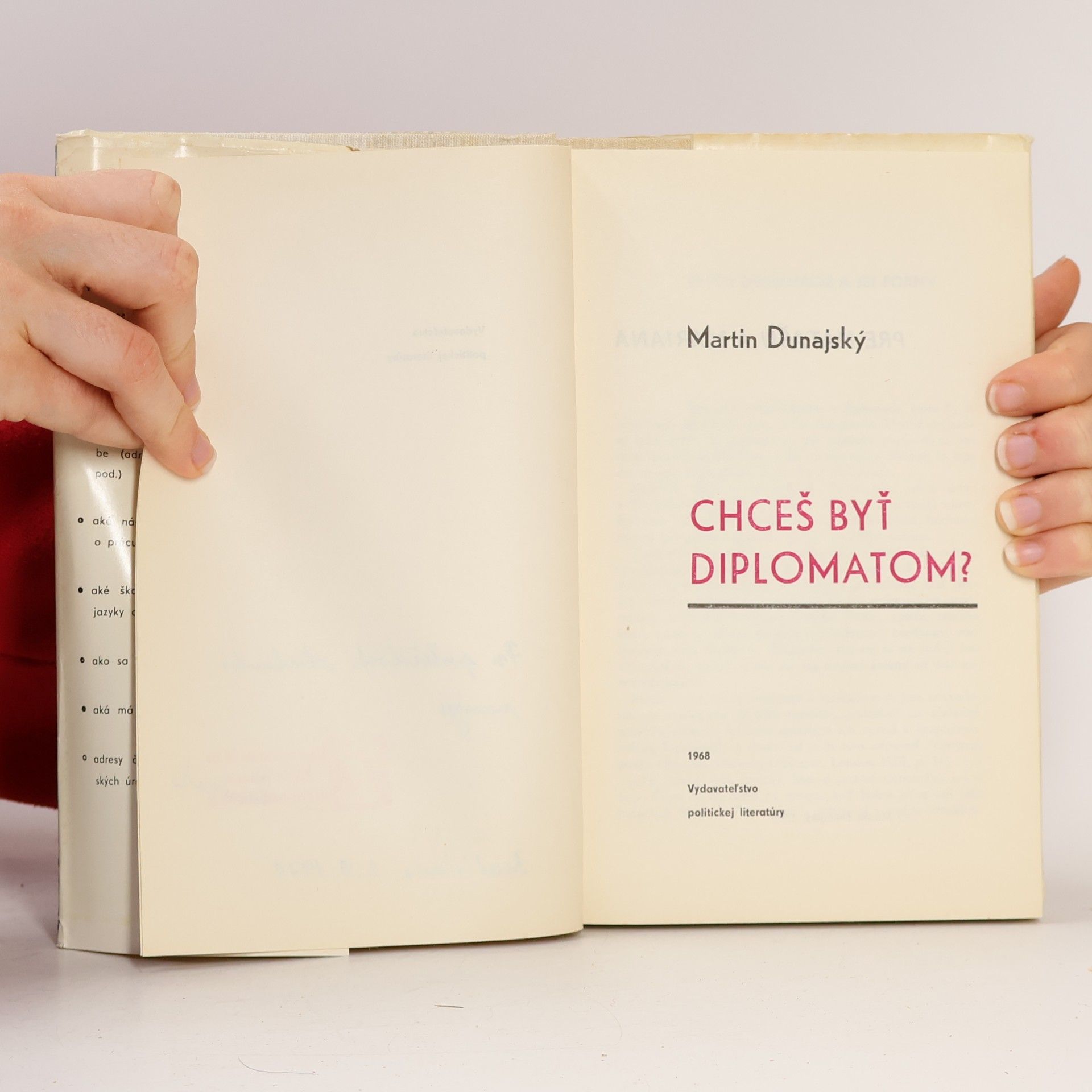 Martin Dunajský Chceš byť diplomatom?