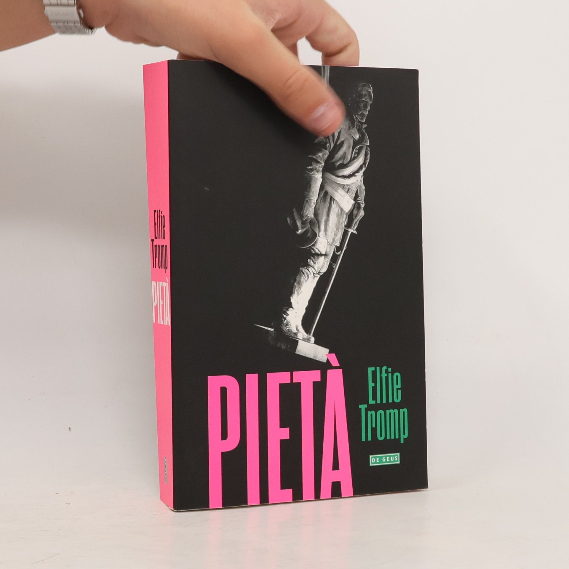 Elfie Tromp Pietà