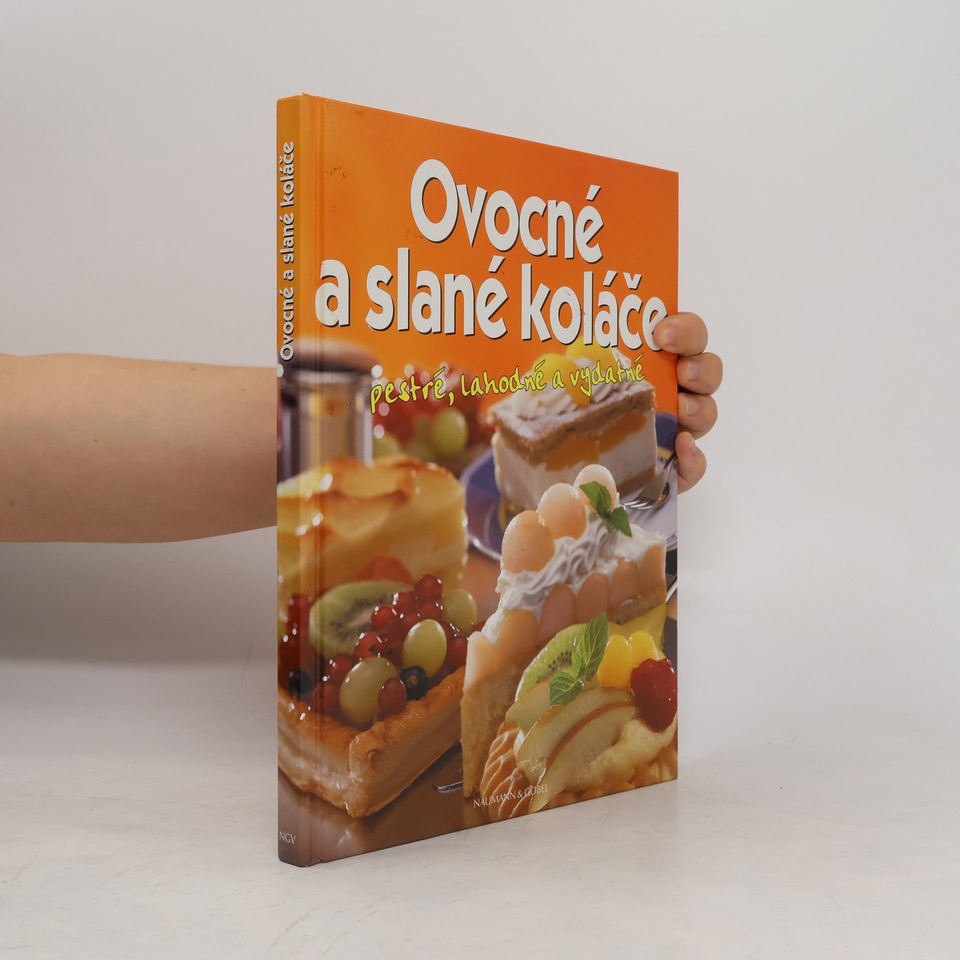 AA.VV. Ovocné a slané koláče