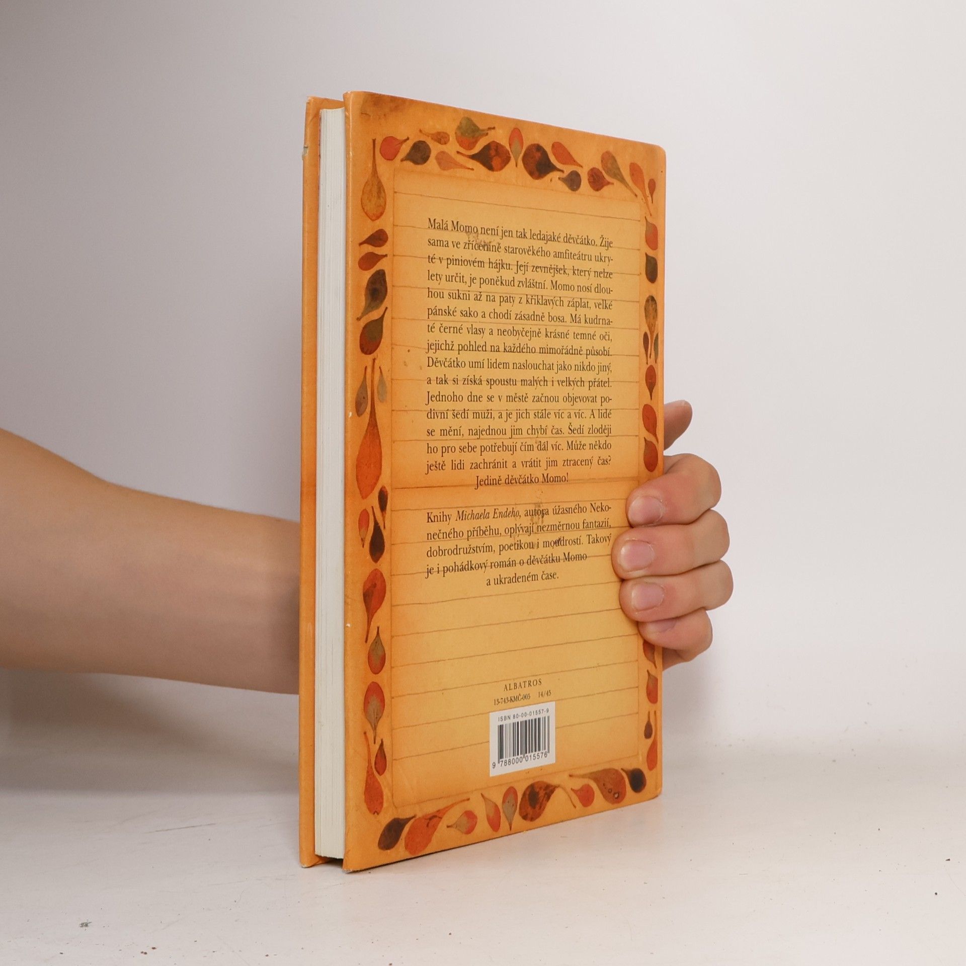 Michael Ende Děvčátko Momo a ukradený čas. Pohádkový román