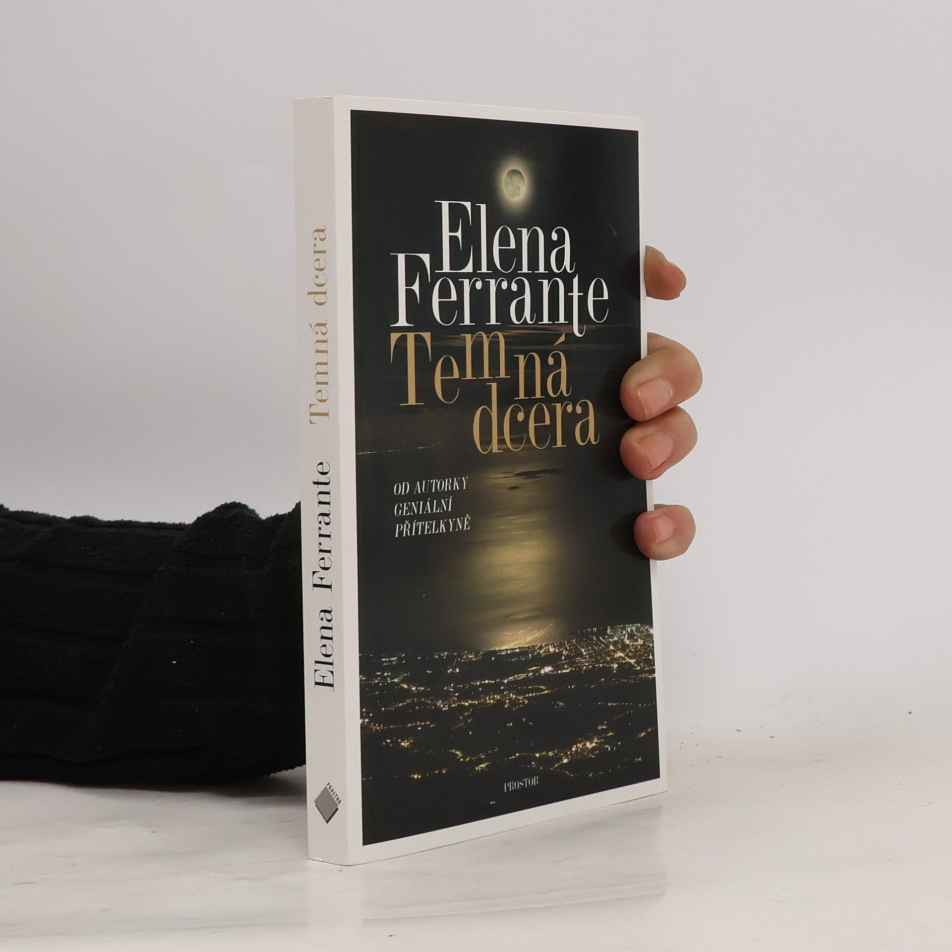 Elena Ferrante Temná dcera