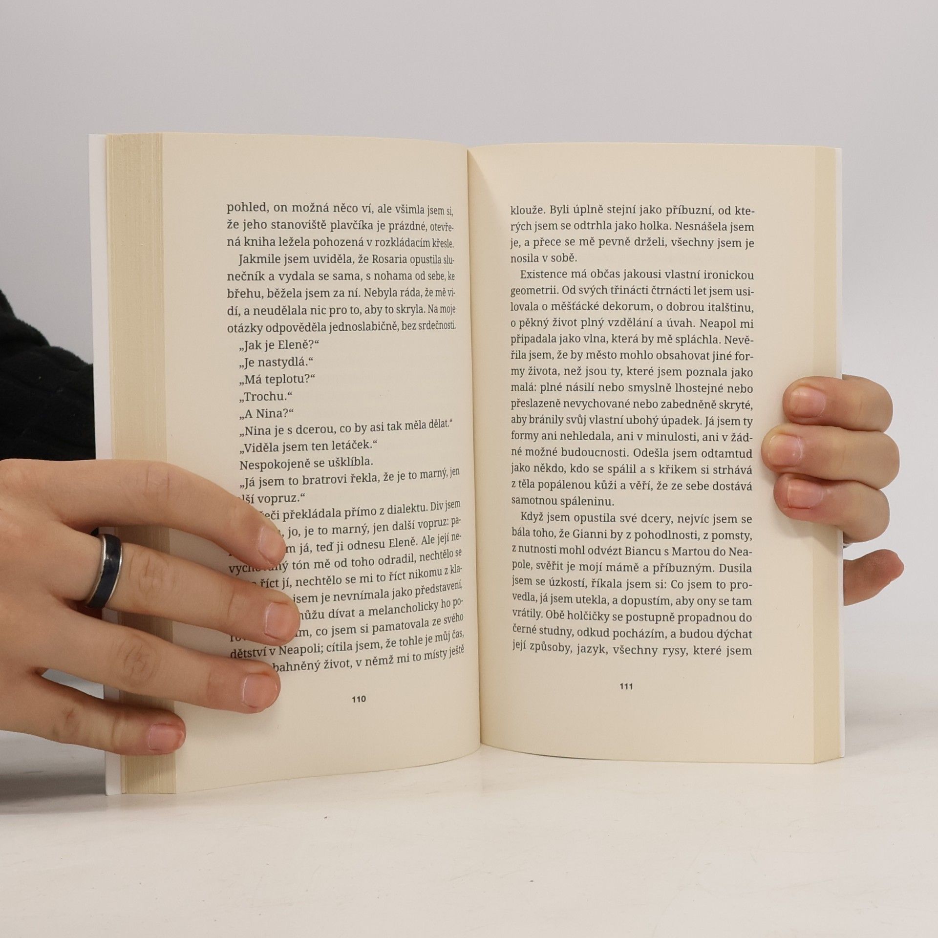 Elena Ferrante Temná dcera