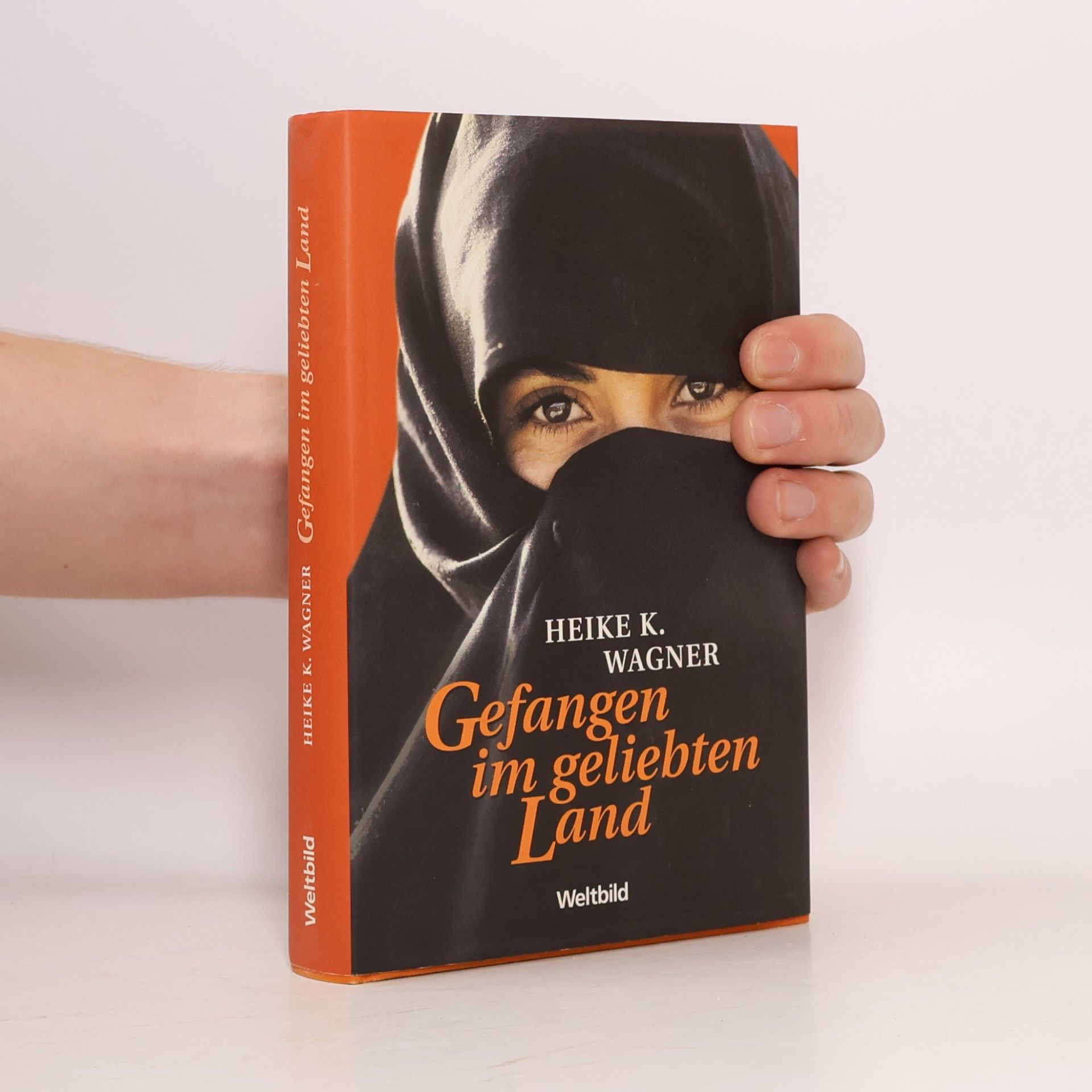 Heike K. Wagner Gefangen im geliebten Land