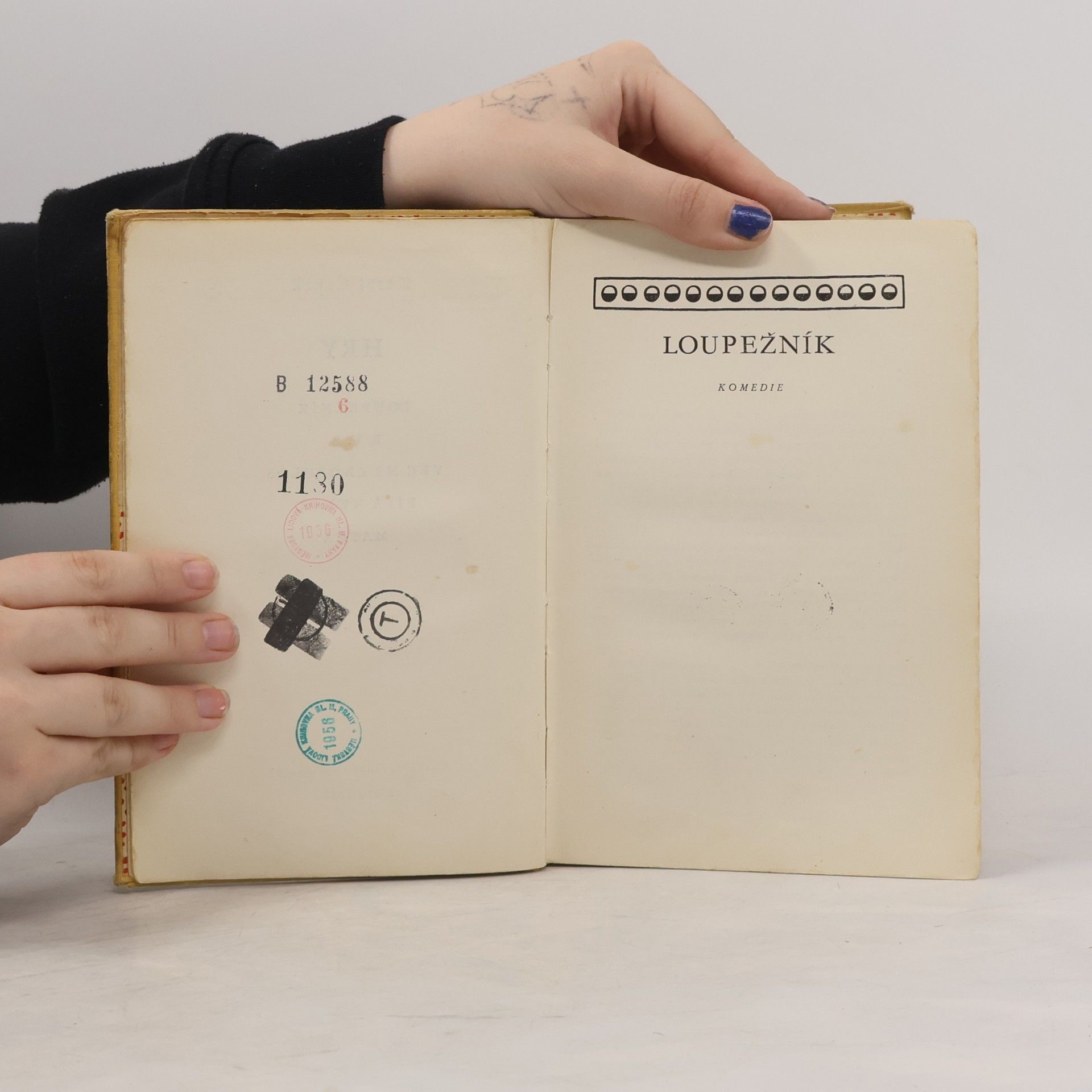 Karel Čapek Hry: Loupežník. R.U.R. Věc Makropulos. Bílá Nemoc. Matka