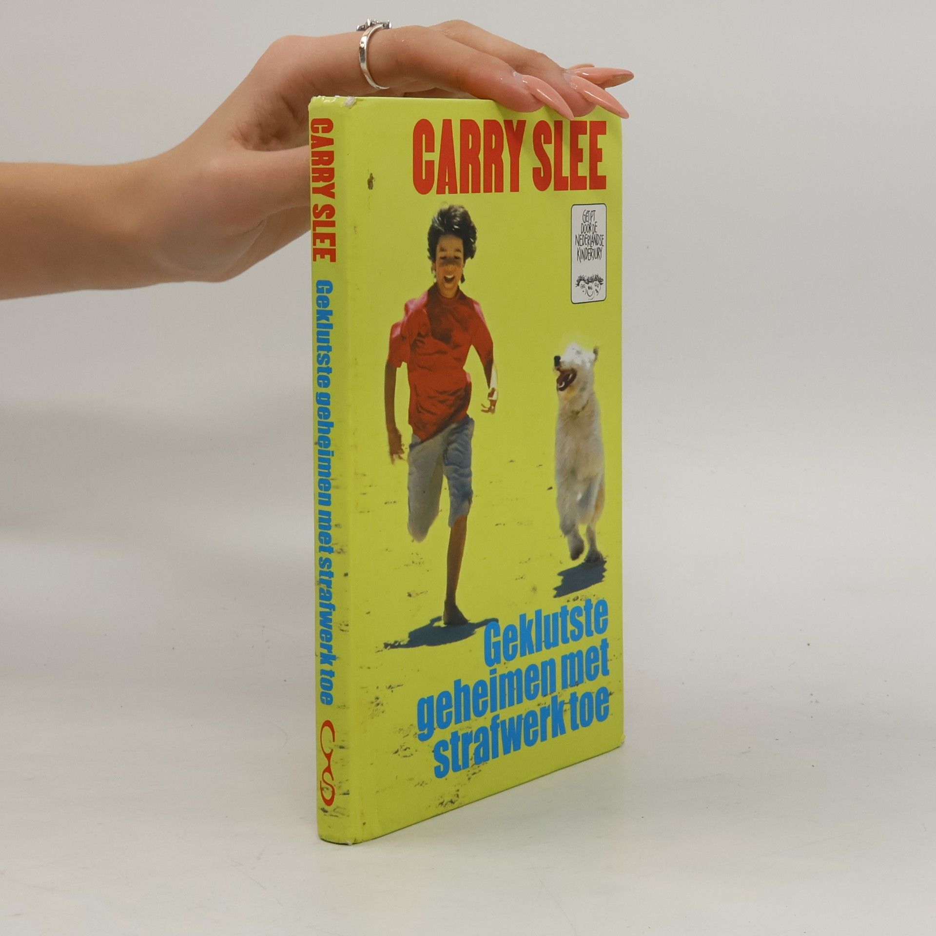 Carry Slee geklutste geheimen en strafwerk toe