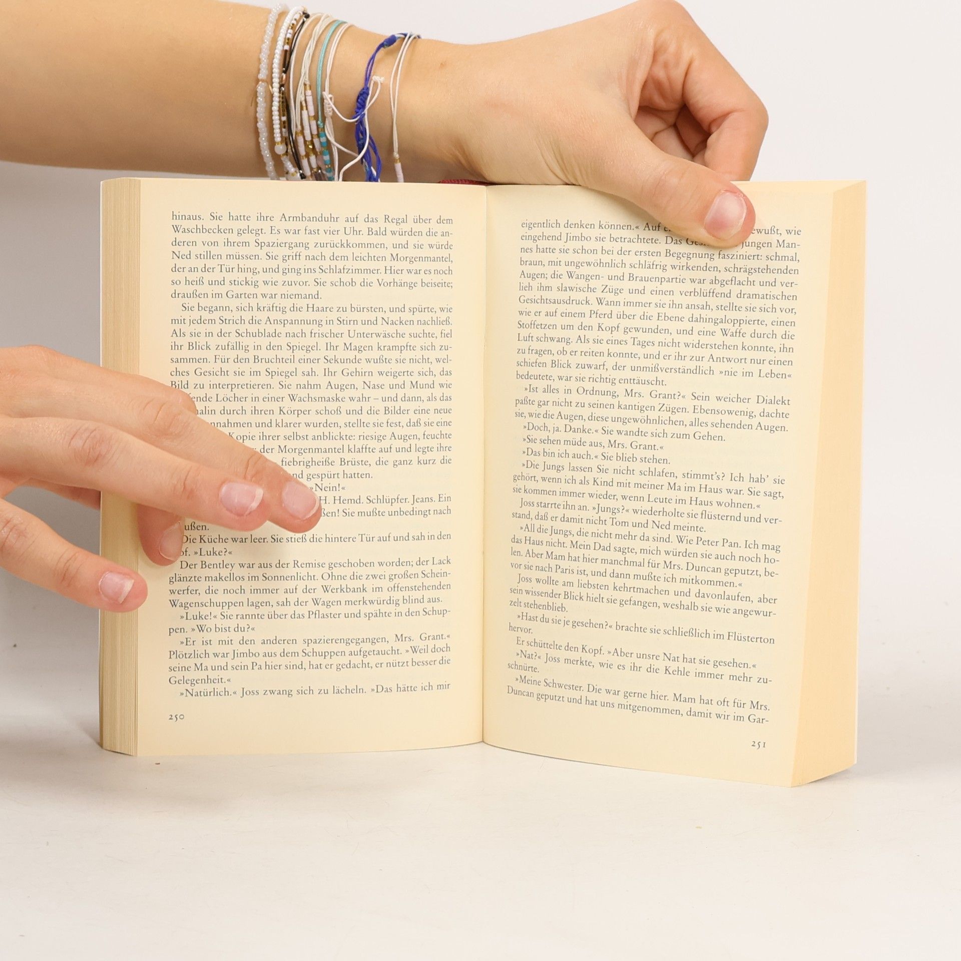 Barbara Erskine Der Fluch von Belheddon Hall, Geschenkausgabe. Roman. Aus d. Engl. v. Ursula Wulfekamp