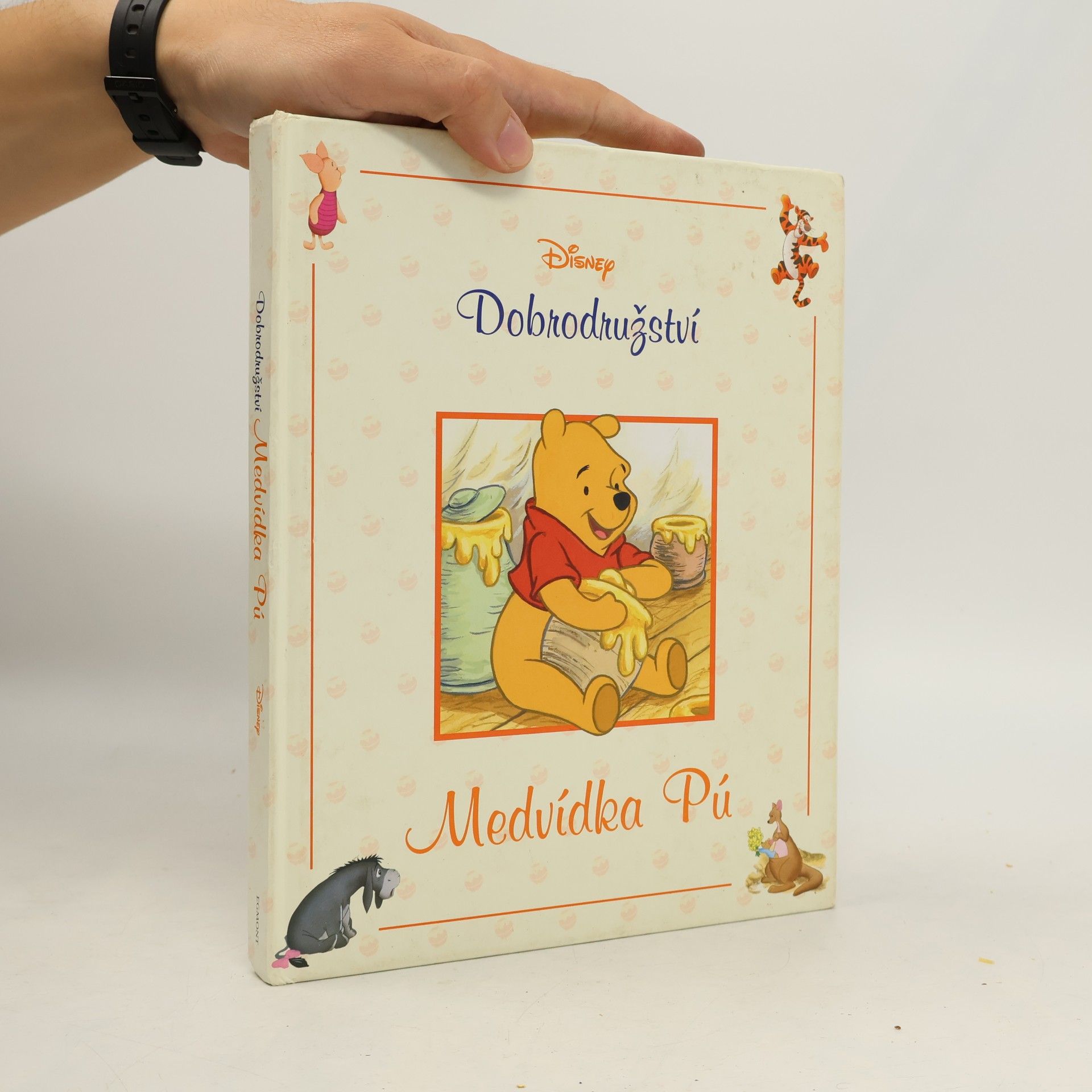 Various authors Dobrodružství Medvídka Pú
