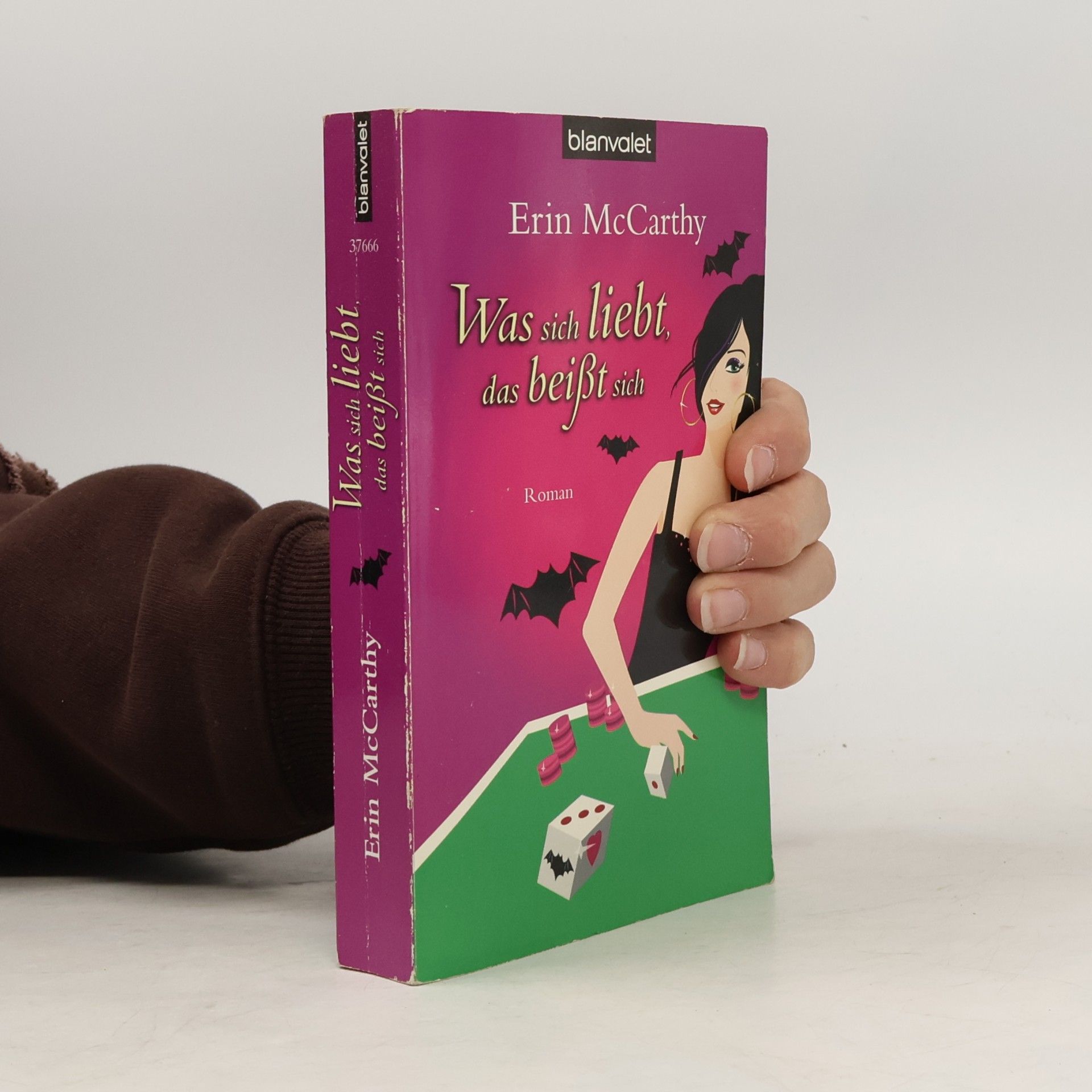 Erin McCarthy Was sich liebt, das beißt sich. Roman