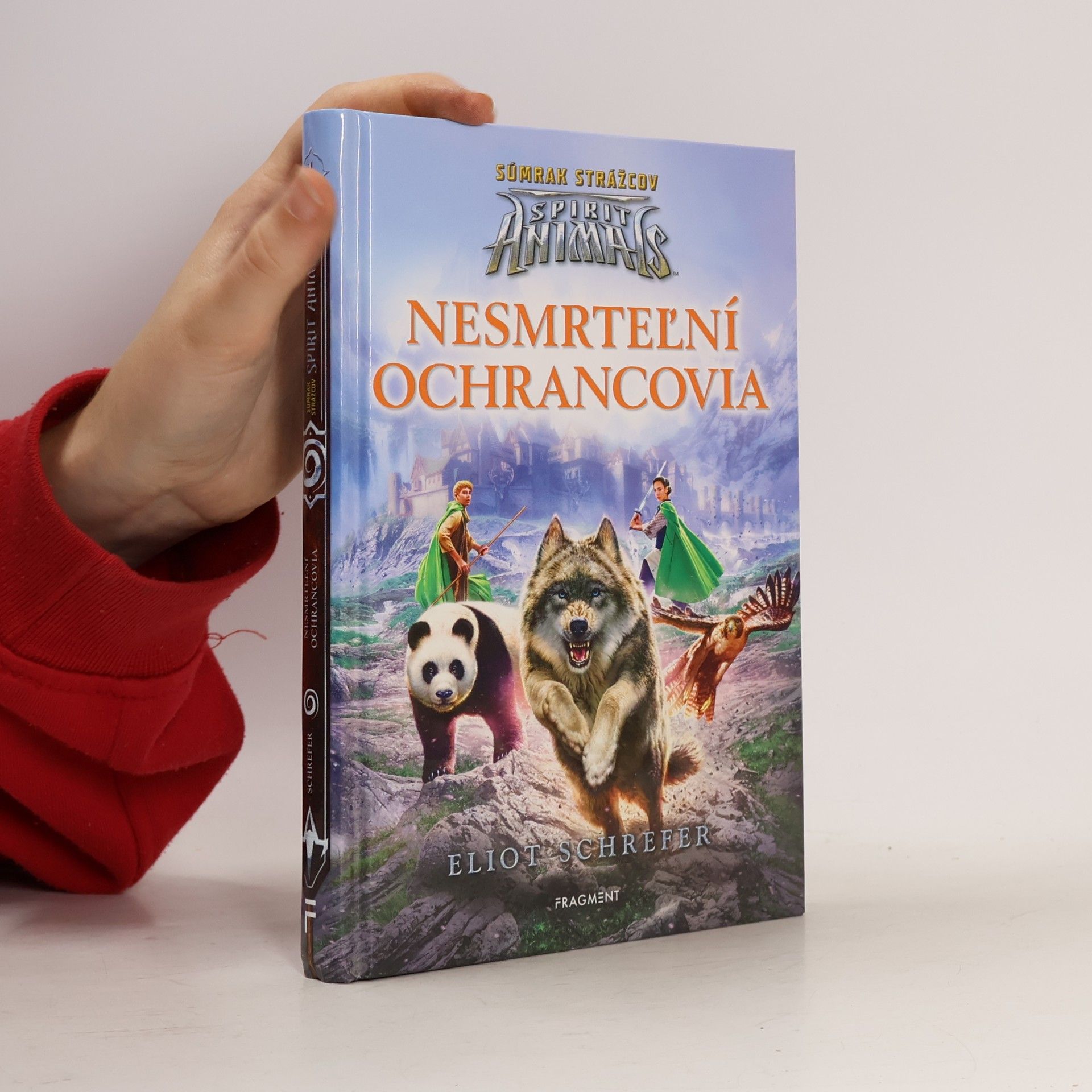 Eliot Schrefer Nesmrteľní ochrancovia