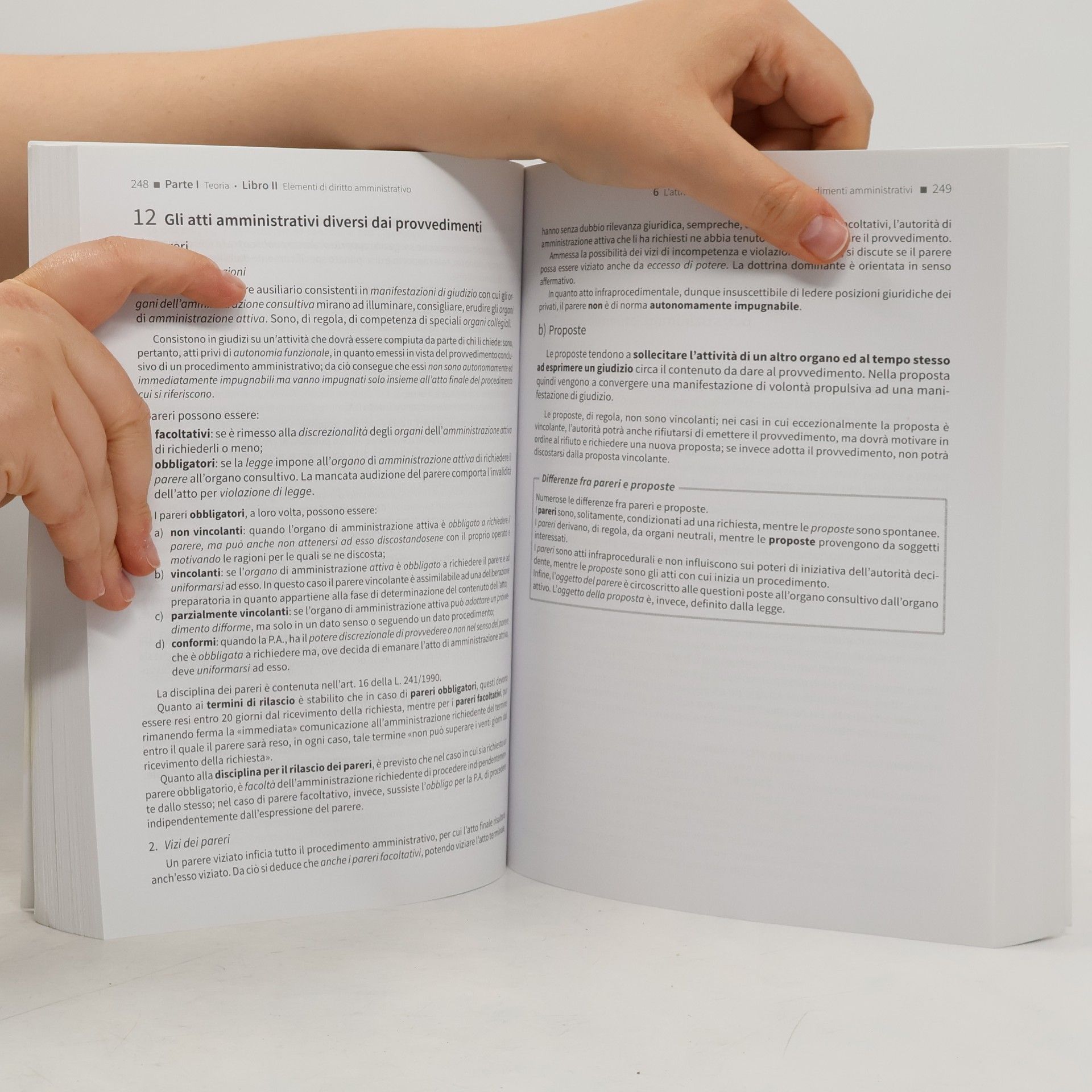 Il libro concorso Simone: Concorso cancellieri 800 assistenti giudiziari