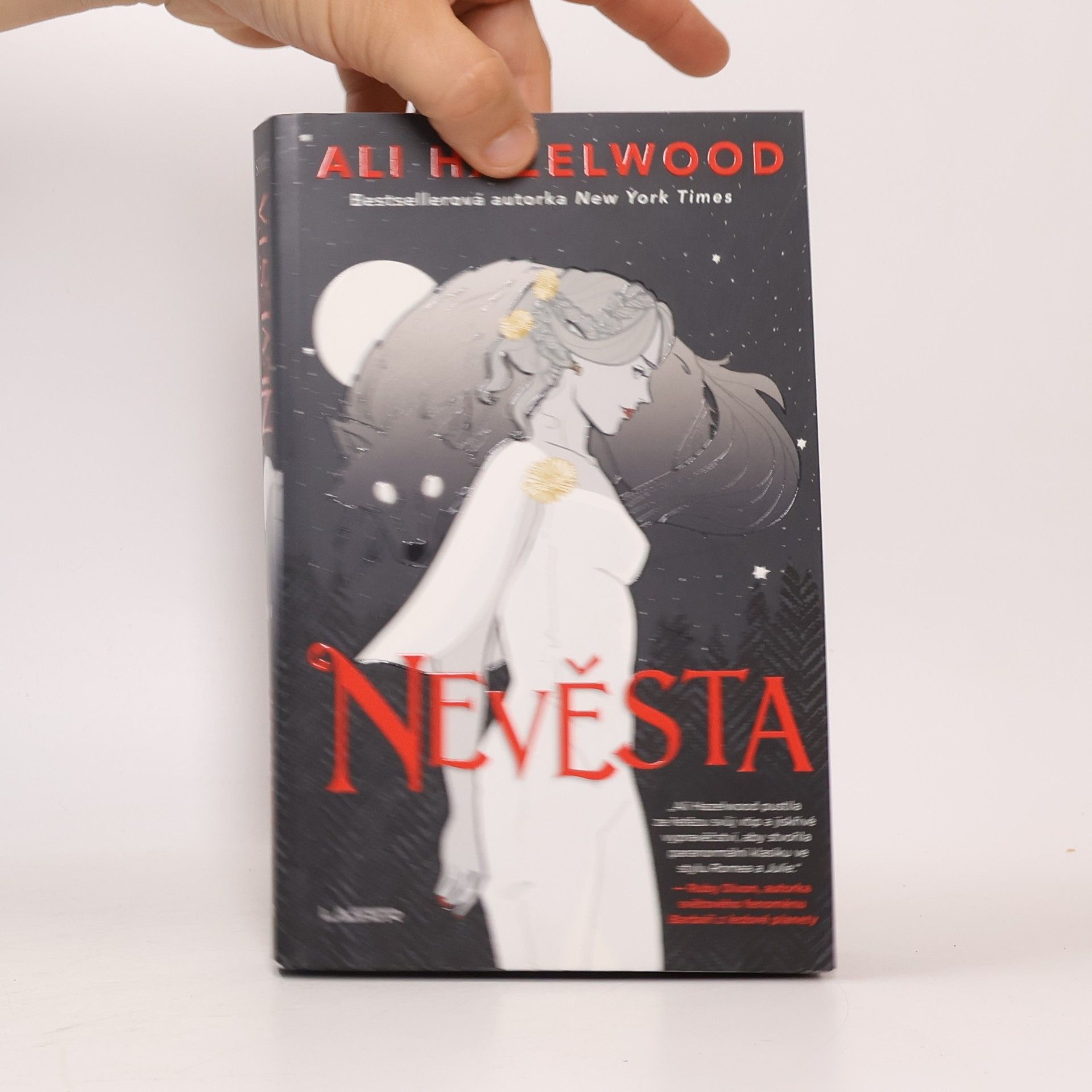 Ali Hazelwood Nevěsta