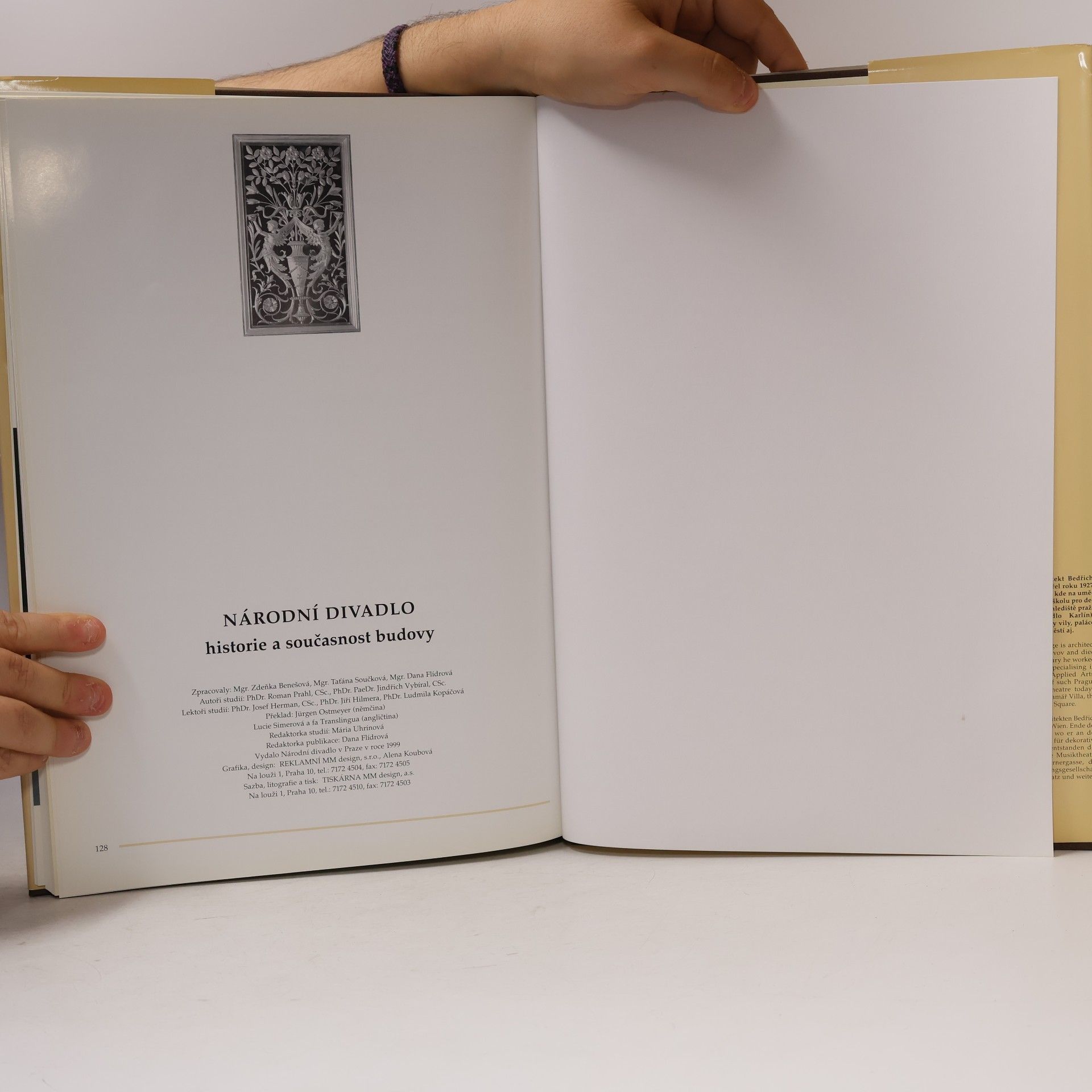 Autores varios Národní divadlo