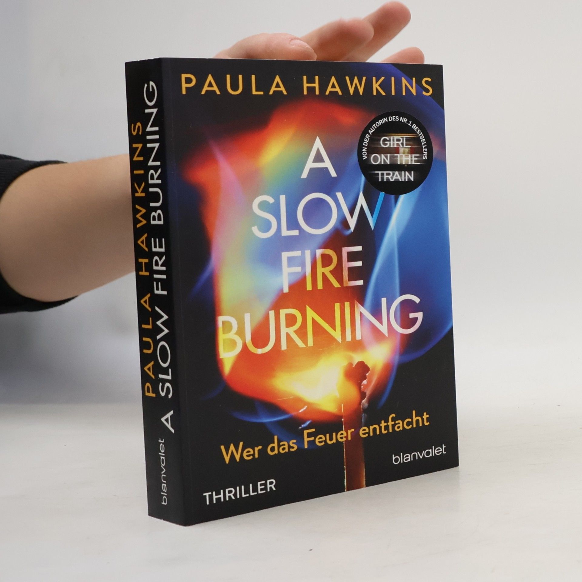 Paula Hawkins A Slow Fire Burning