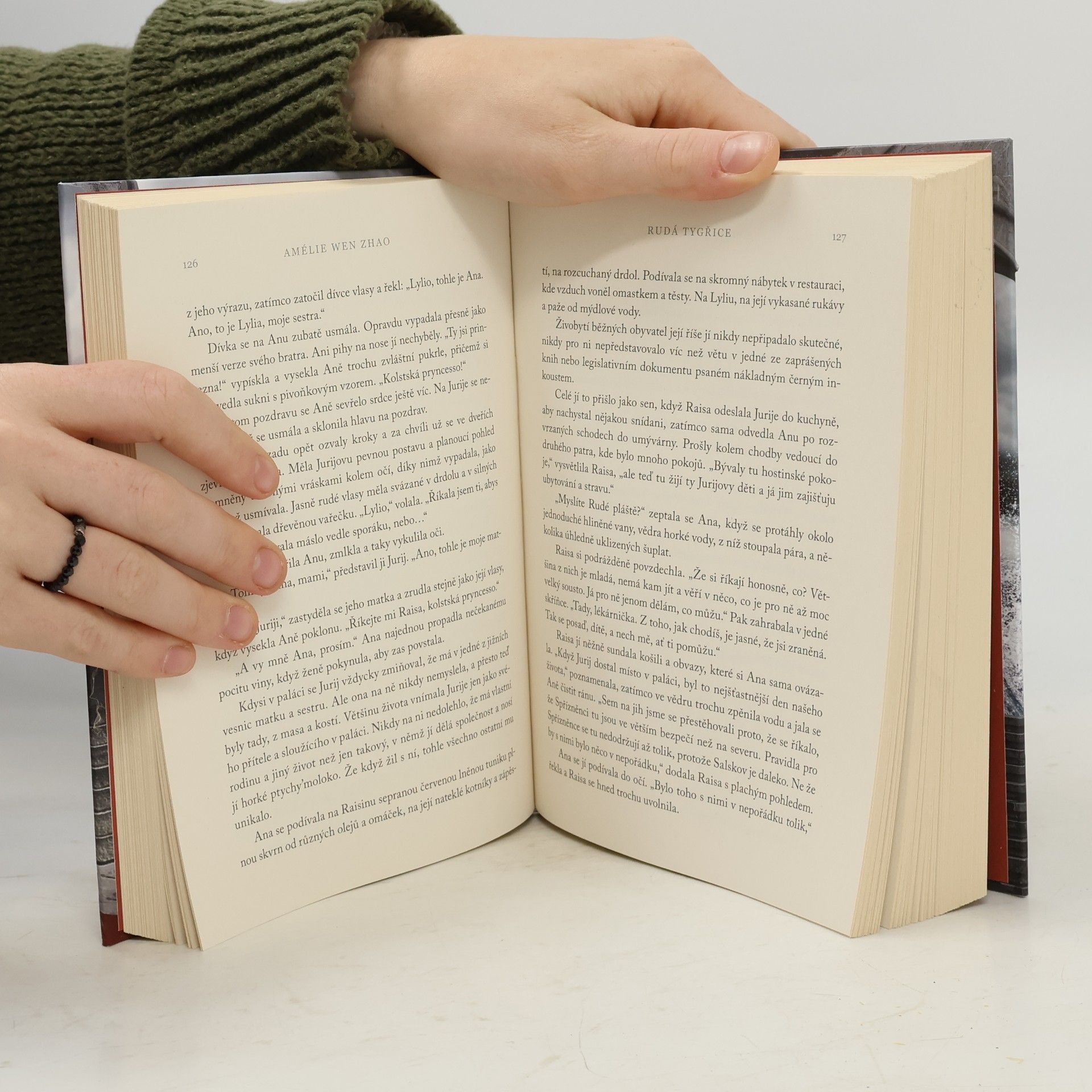 Amélie Wen Zhao Rudá Tygřice