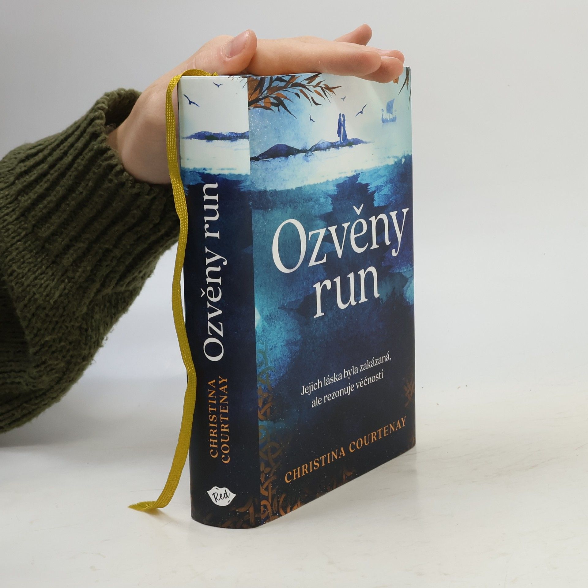Christina Courtenay Ozvěny run