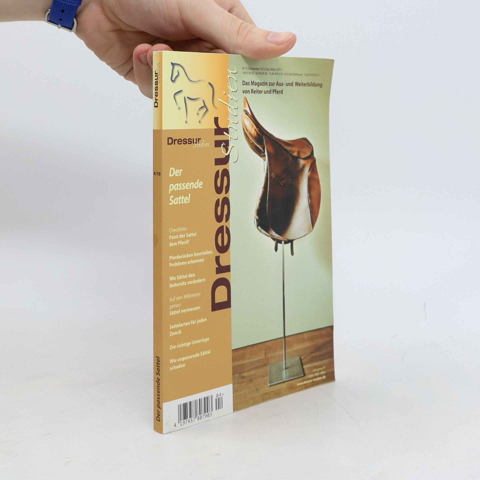 kolektiv Dressur-Studien. Der passende Sattel