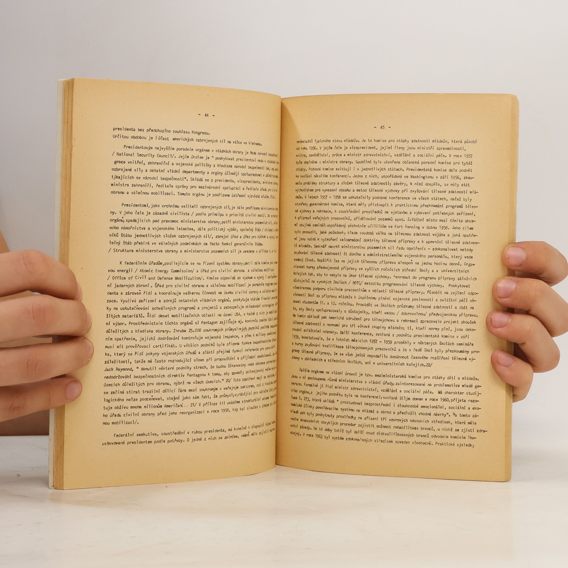 Autorenkollektiv Sborník studijních materiálů k branné výchově a propagandě 2