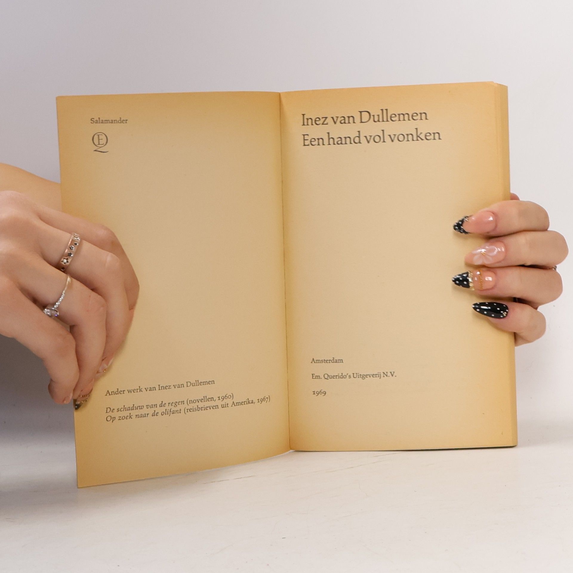 Inez van Dullemen Een hand vol vonken
