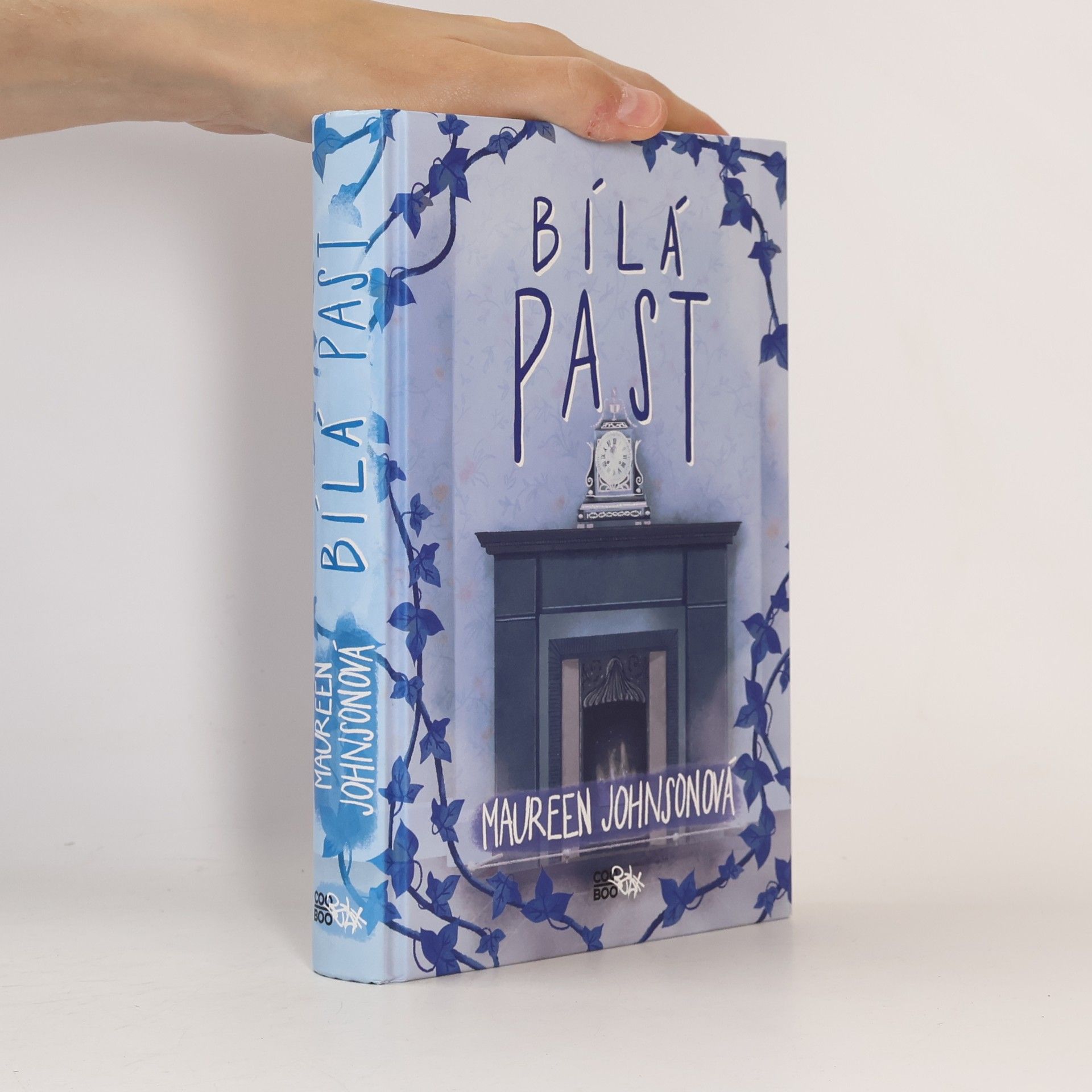 Maureen Johnson Bílá past
