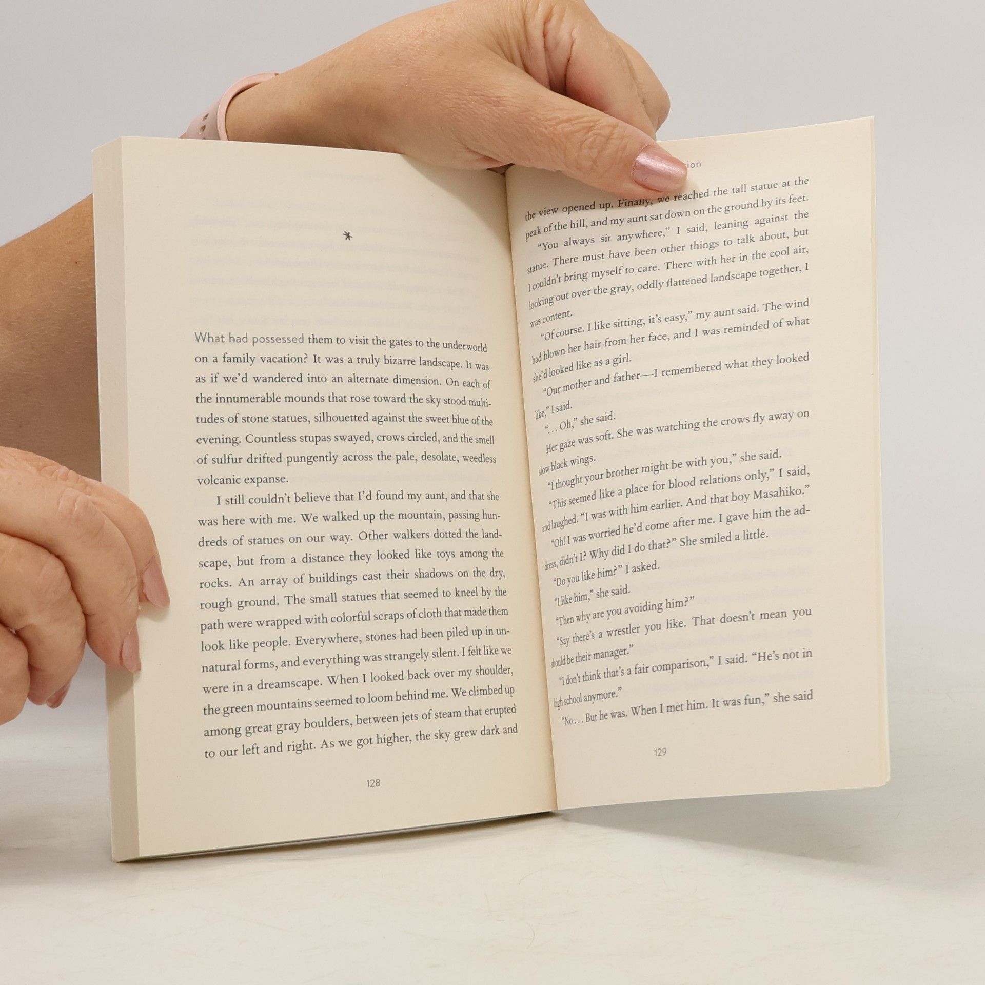 Banana Yoshimoto The Premonition