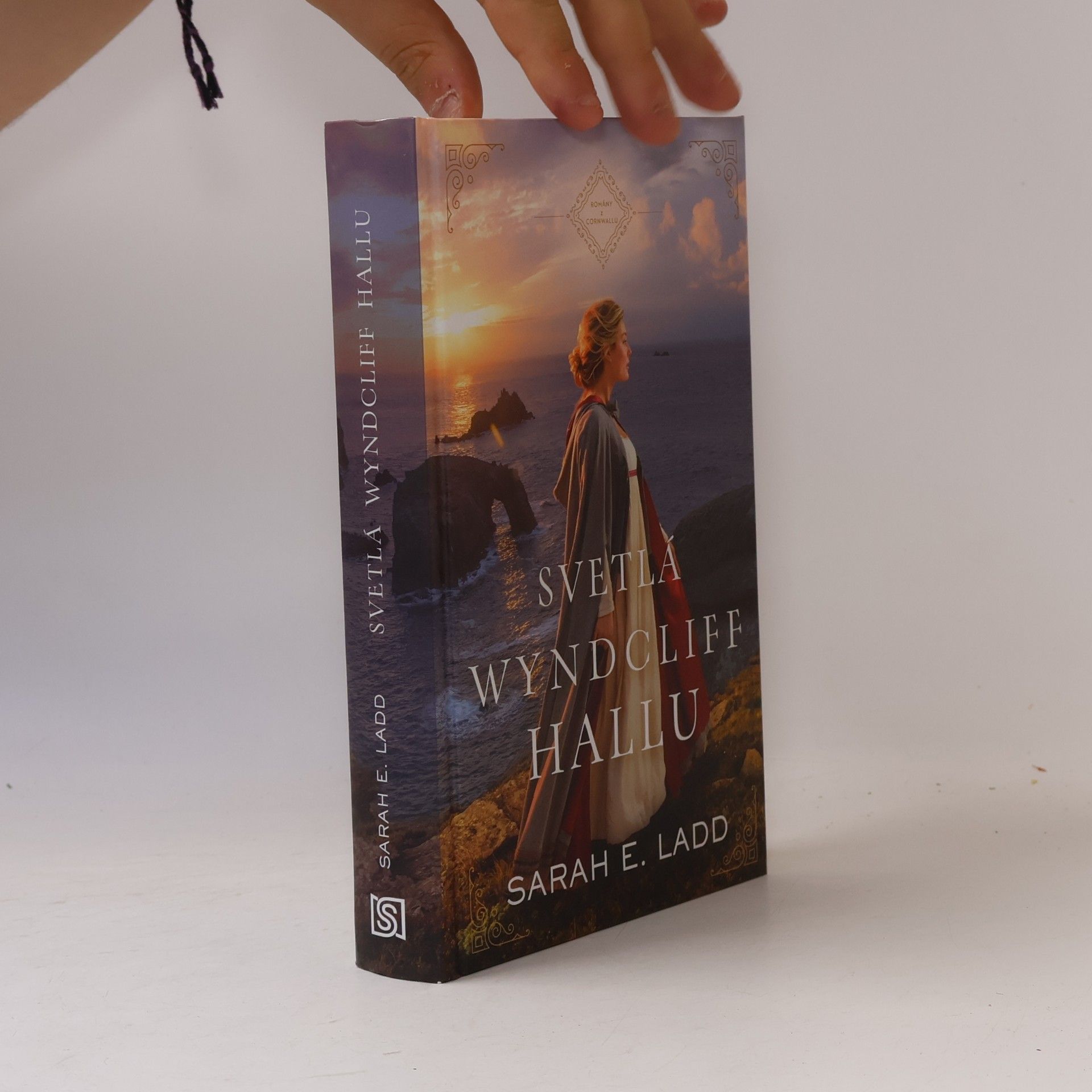 Sarah E. Ladd Svetlá Wyndcliff Hallu