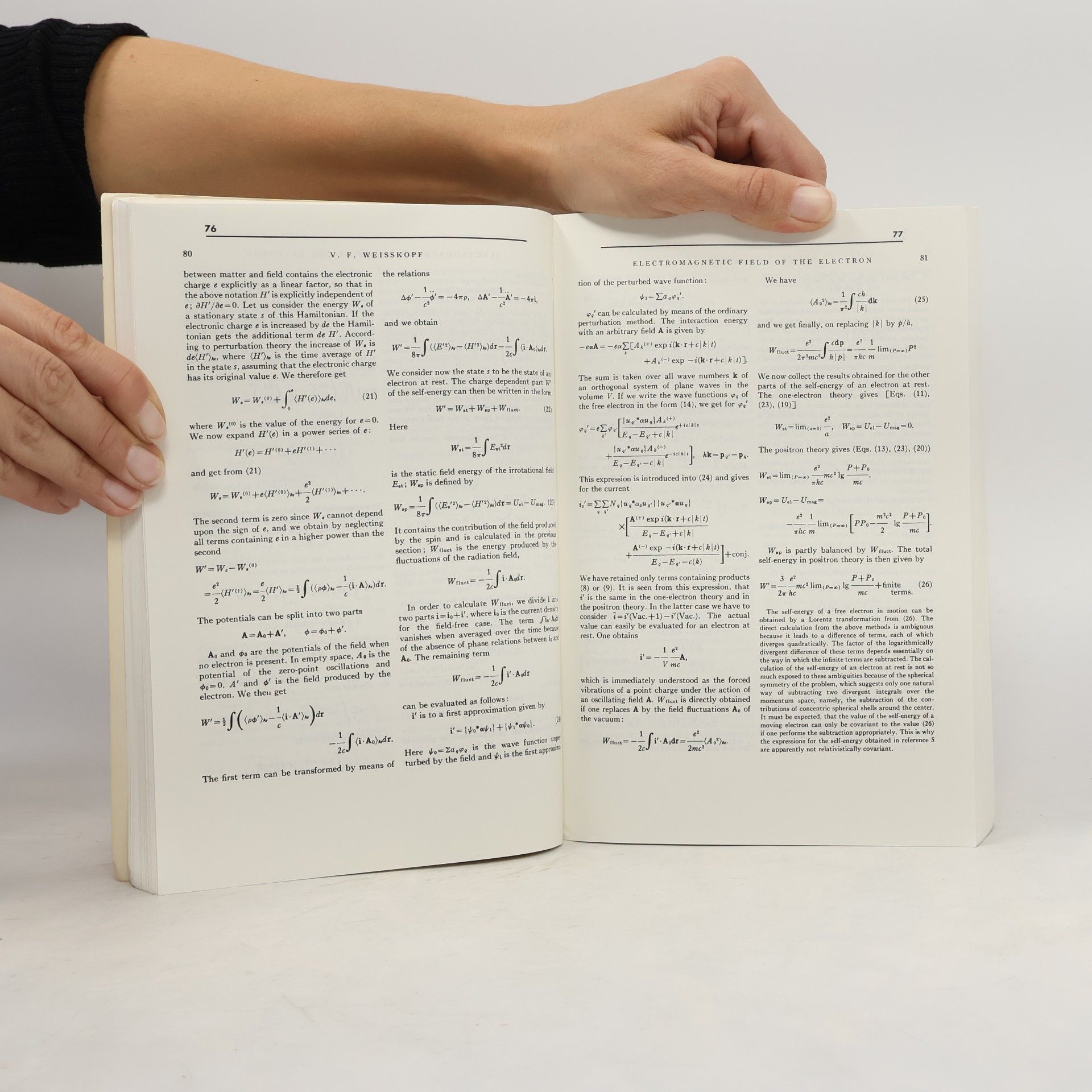 Julian Seymour Schwinger Dover Books on Physics: Selected Papers on Quantum Electrodynamics