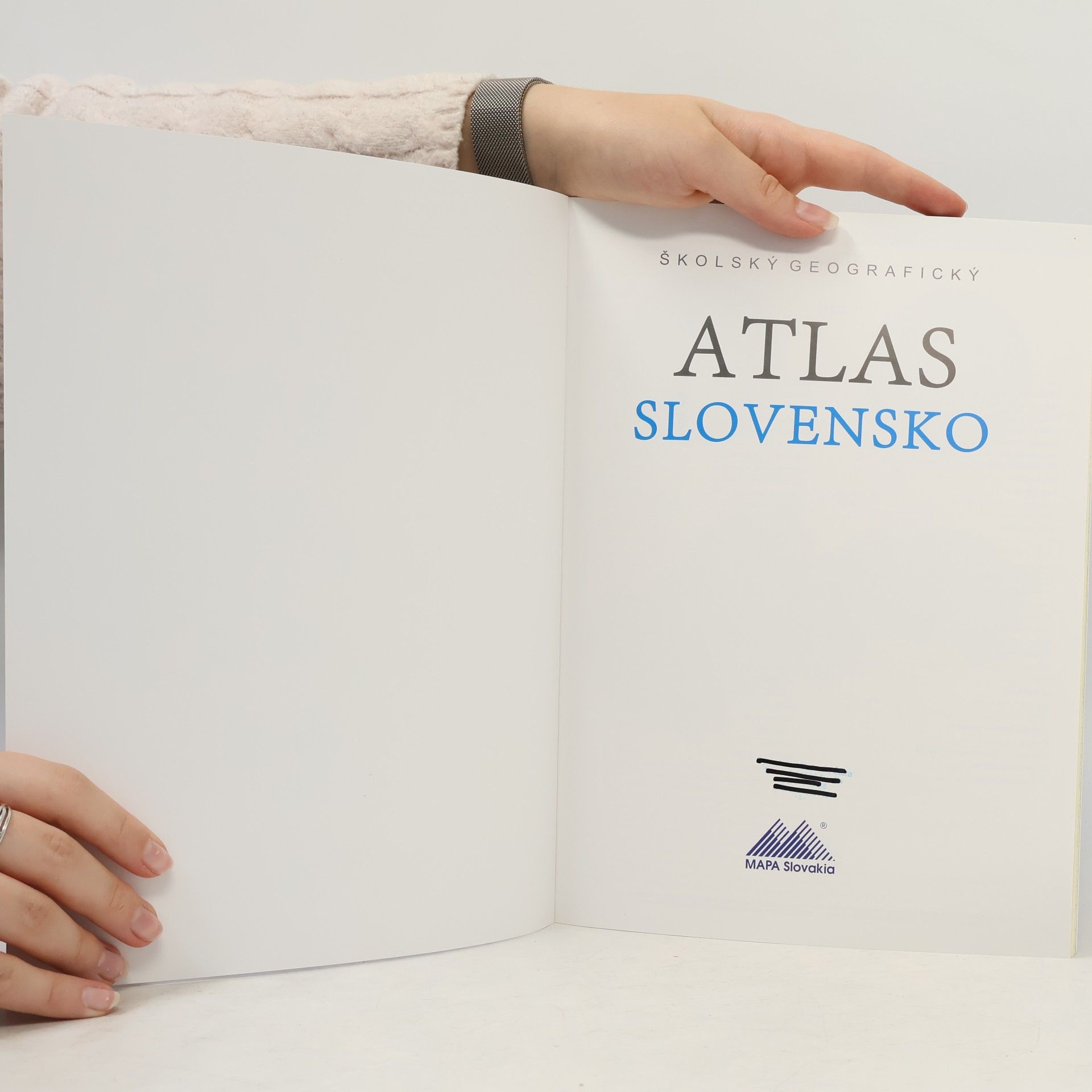 Ladislav Tolmáči Školský geografický atlas Slovensko (2024)