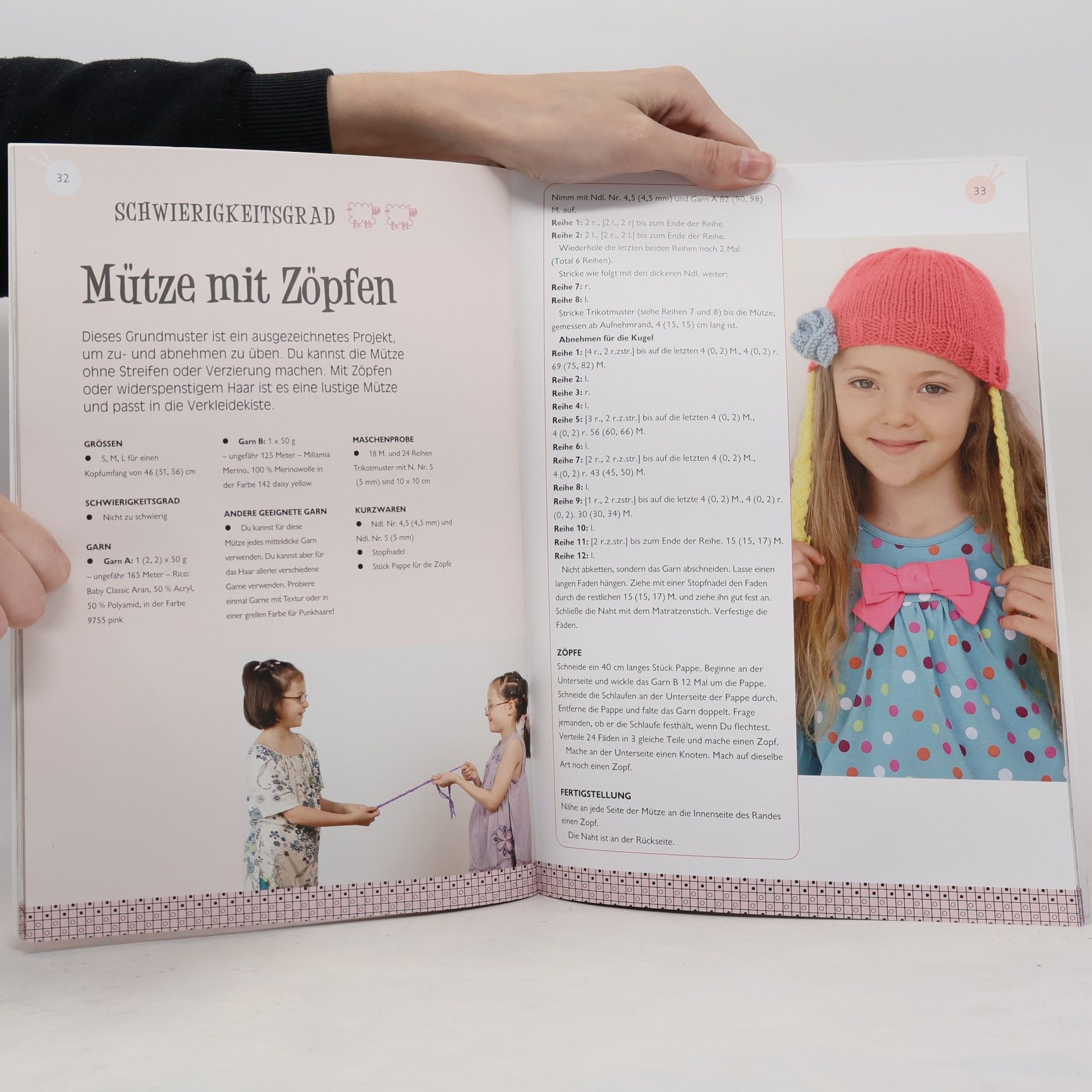 Claire Montgomerie Kinder lernen stricken