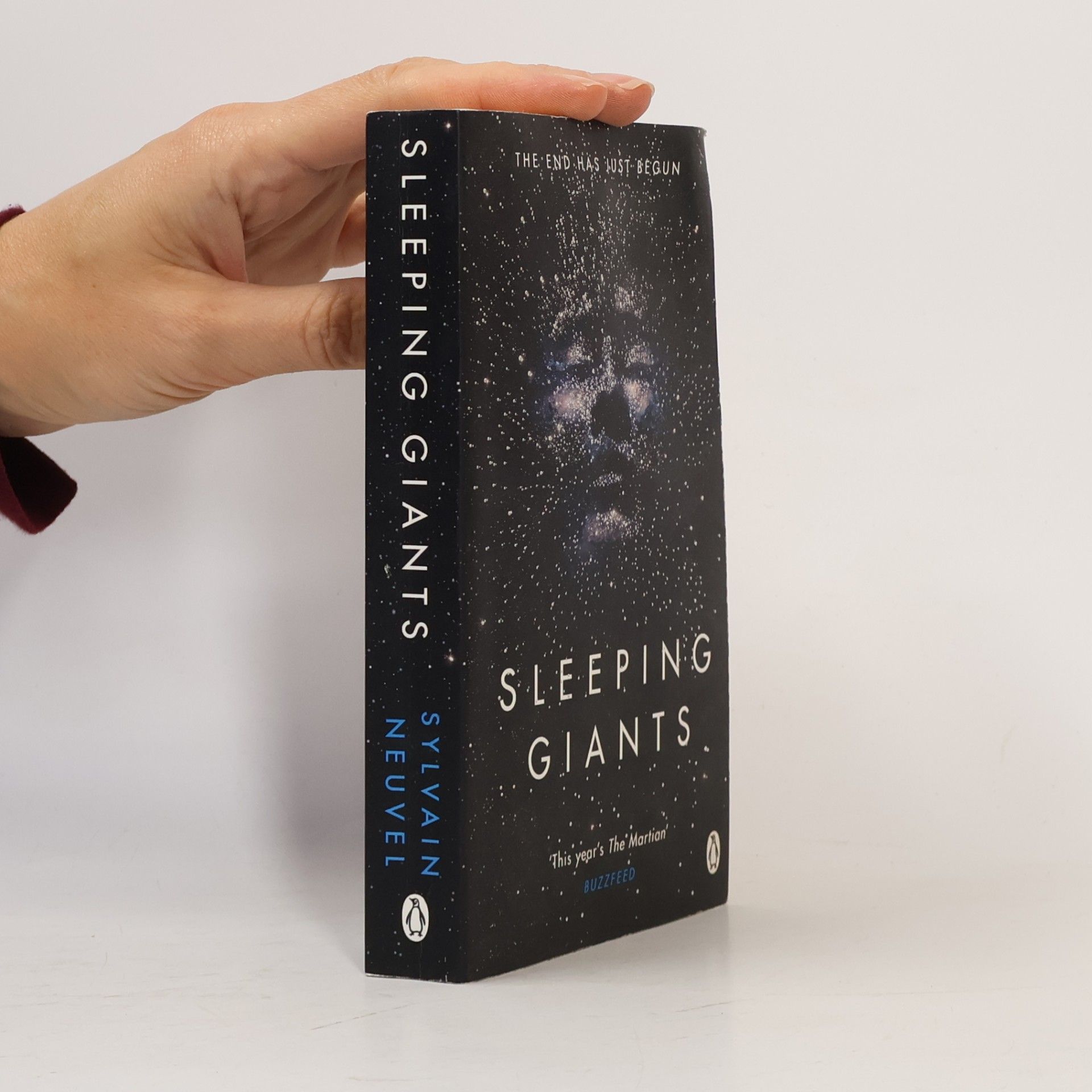 Sylvain Neuvel Sleeping giants