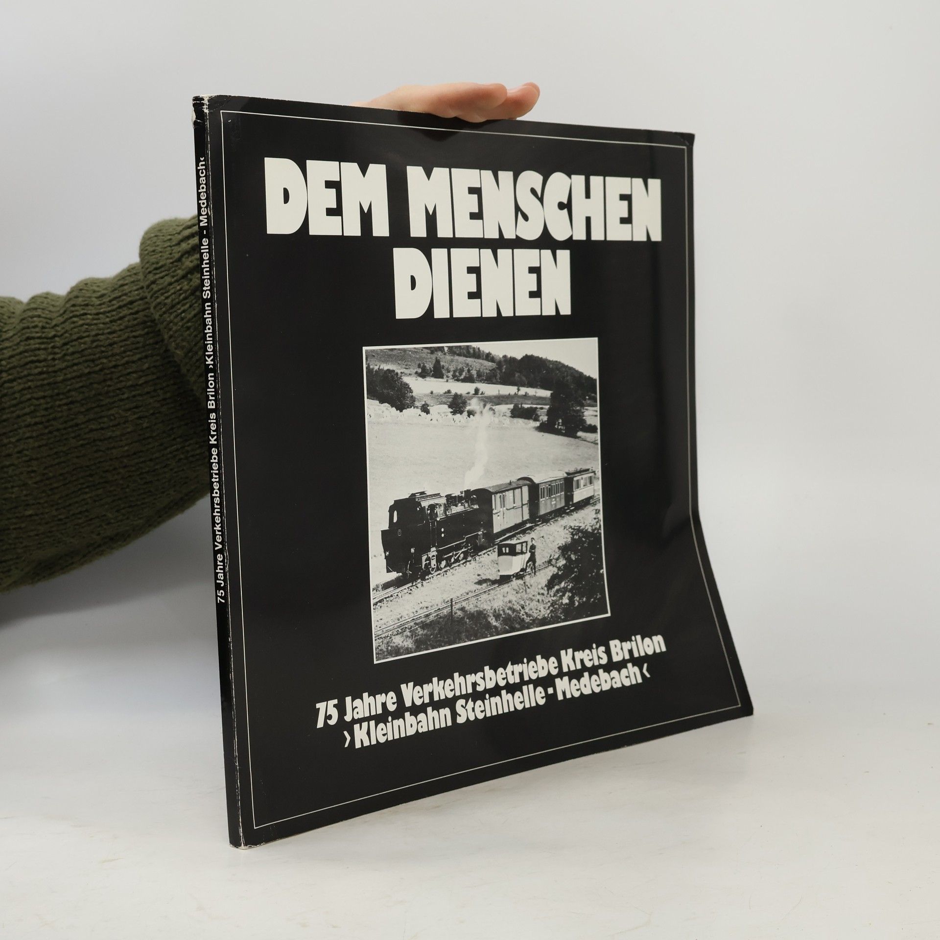 kolektiv Dem Menschen dienen
